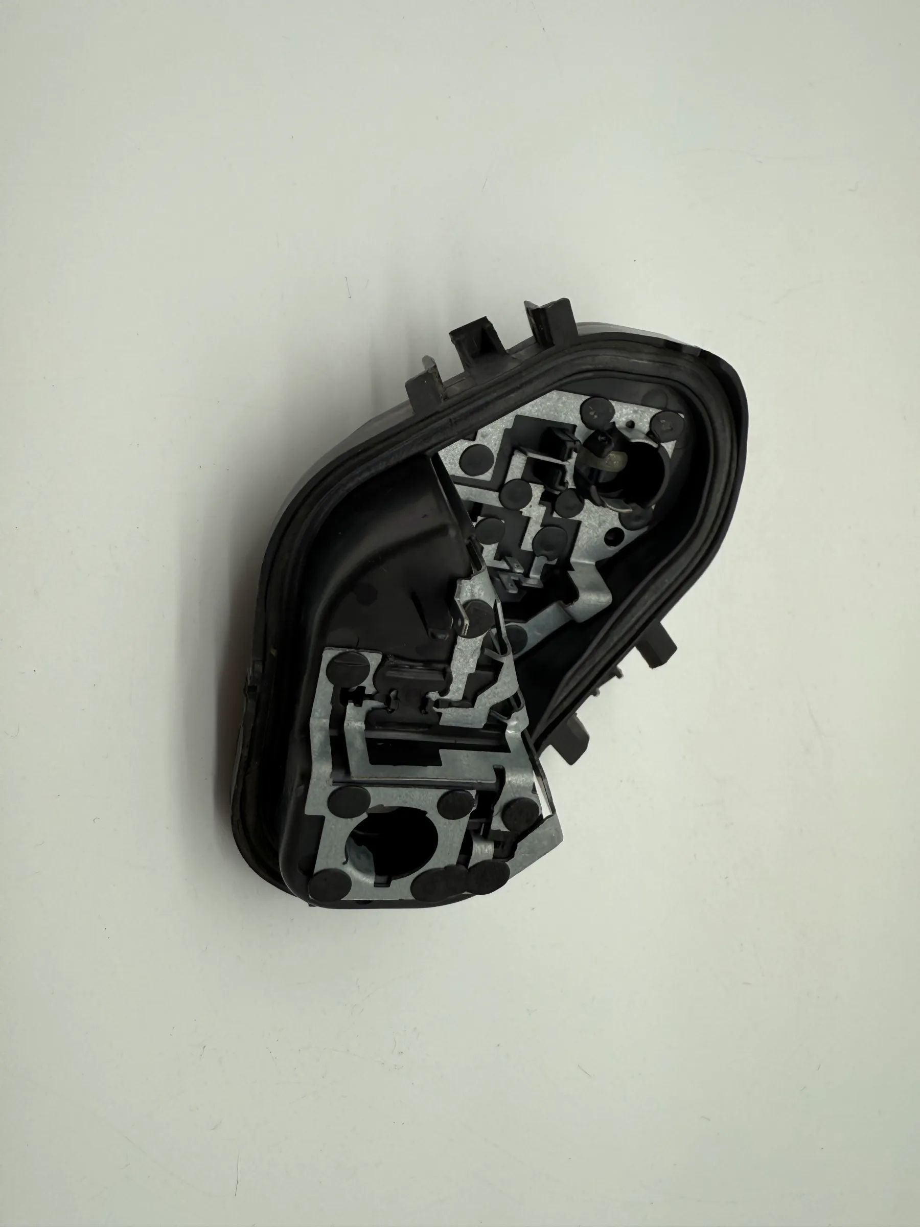 Support de lampe SEAT Leon Hayon (5F1) Feu arrière gauche 5F0945257