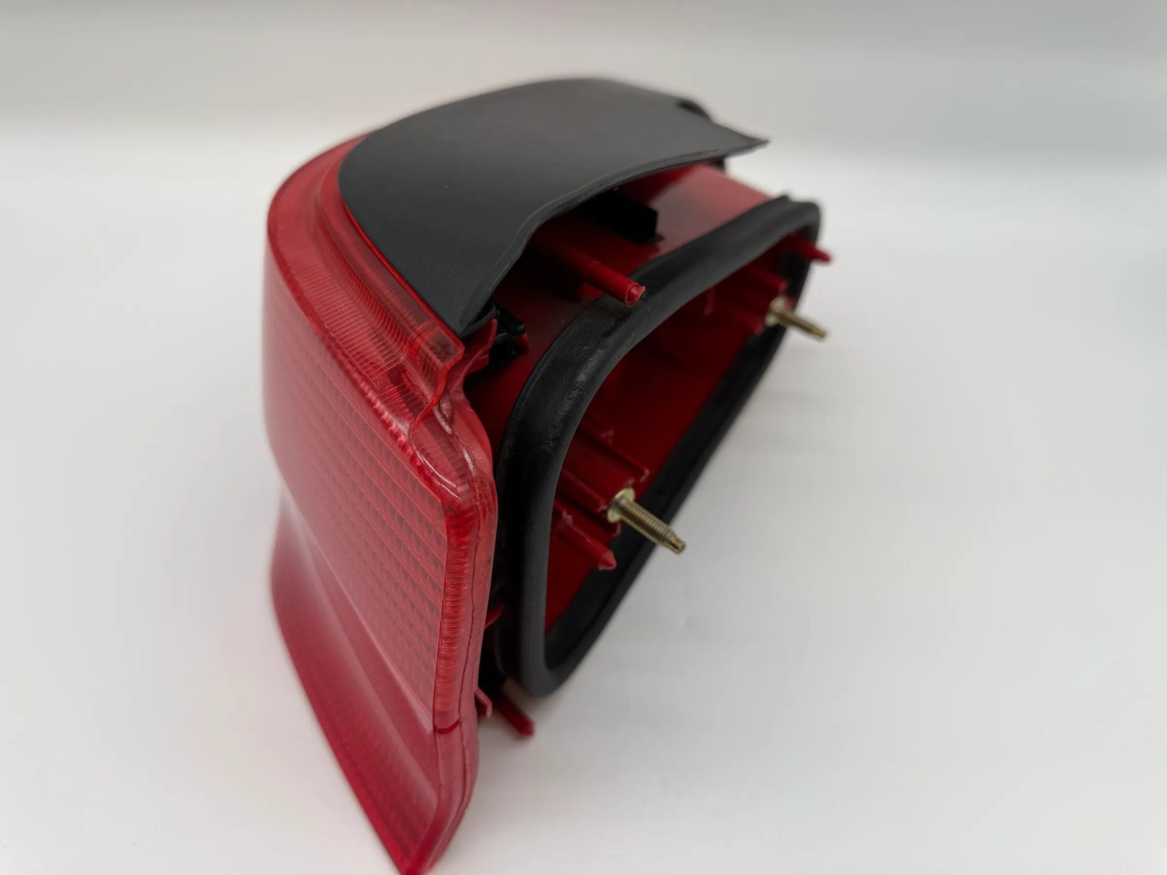 PEUGEOT 106 S204.1996 rear light tail light RIGHT LPTG123 / E25089 