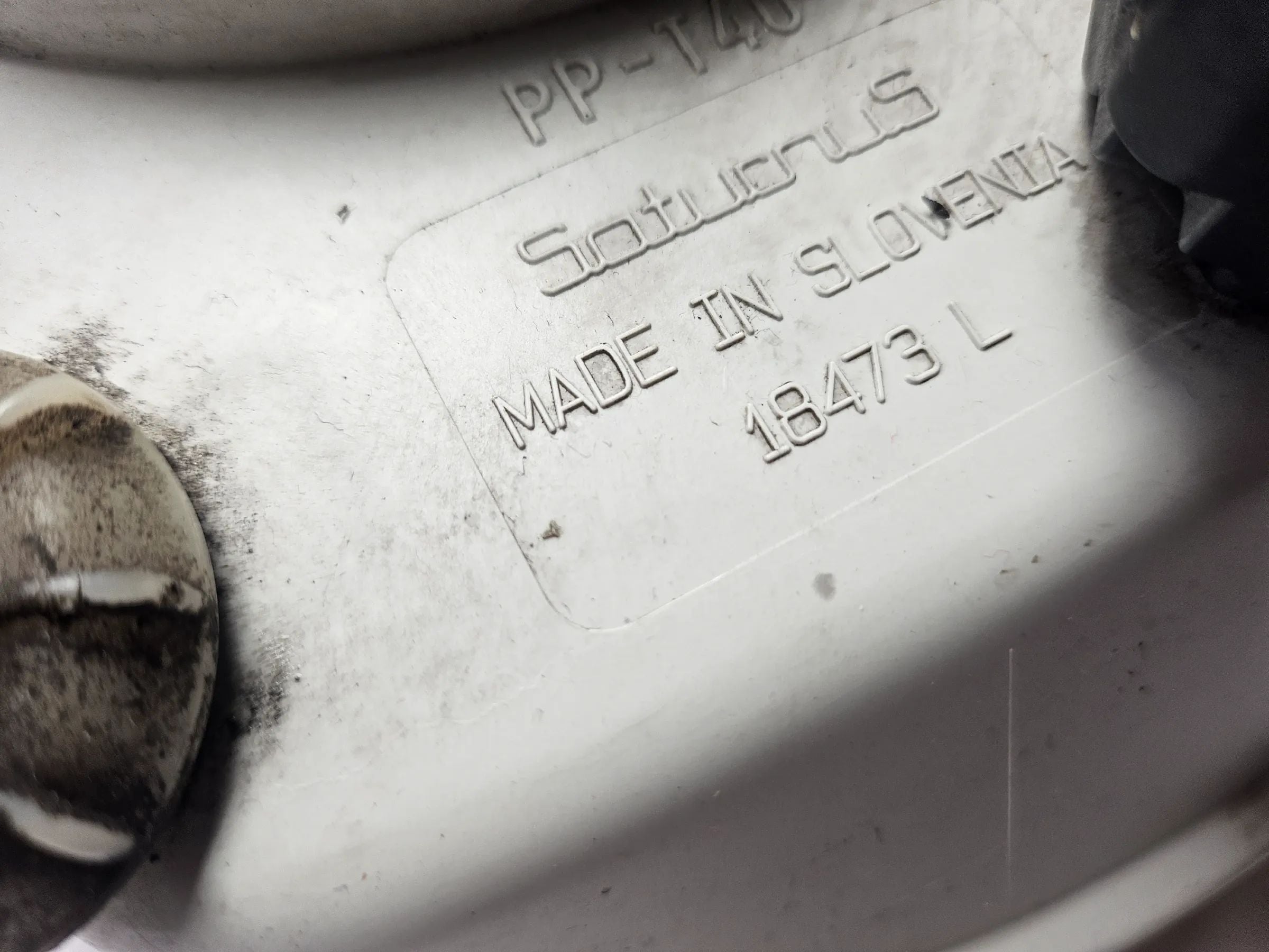 farol original esquerdo com LWR 18473L VW GOLF III (1H1) 1.6 Saturnus