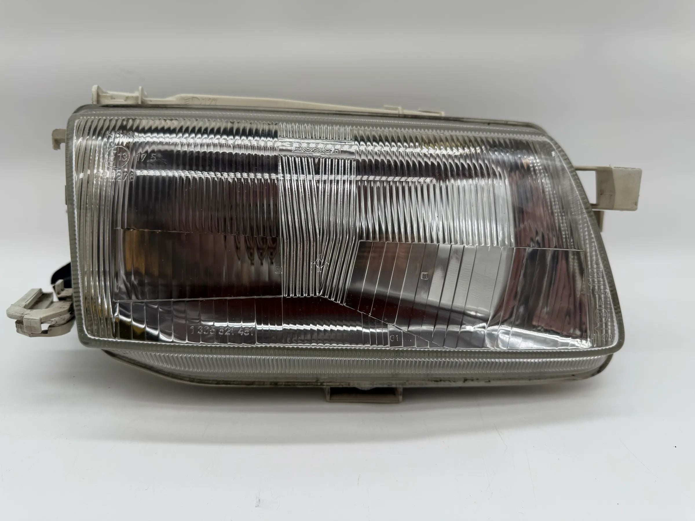 Lampu Depan Asli Opel Astra F / Caravan Kanan 0301031306