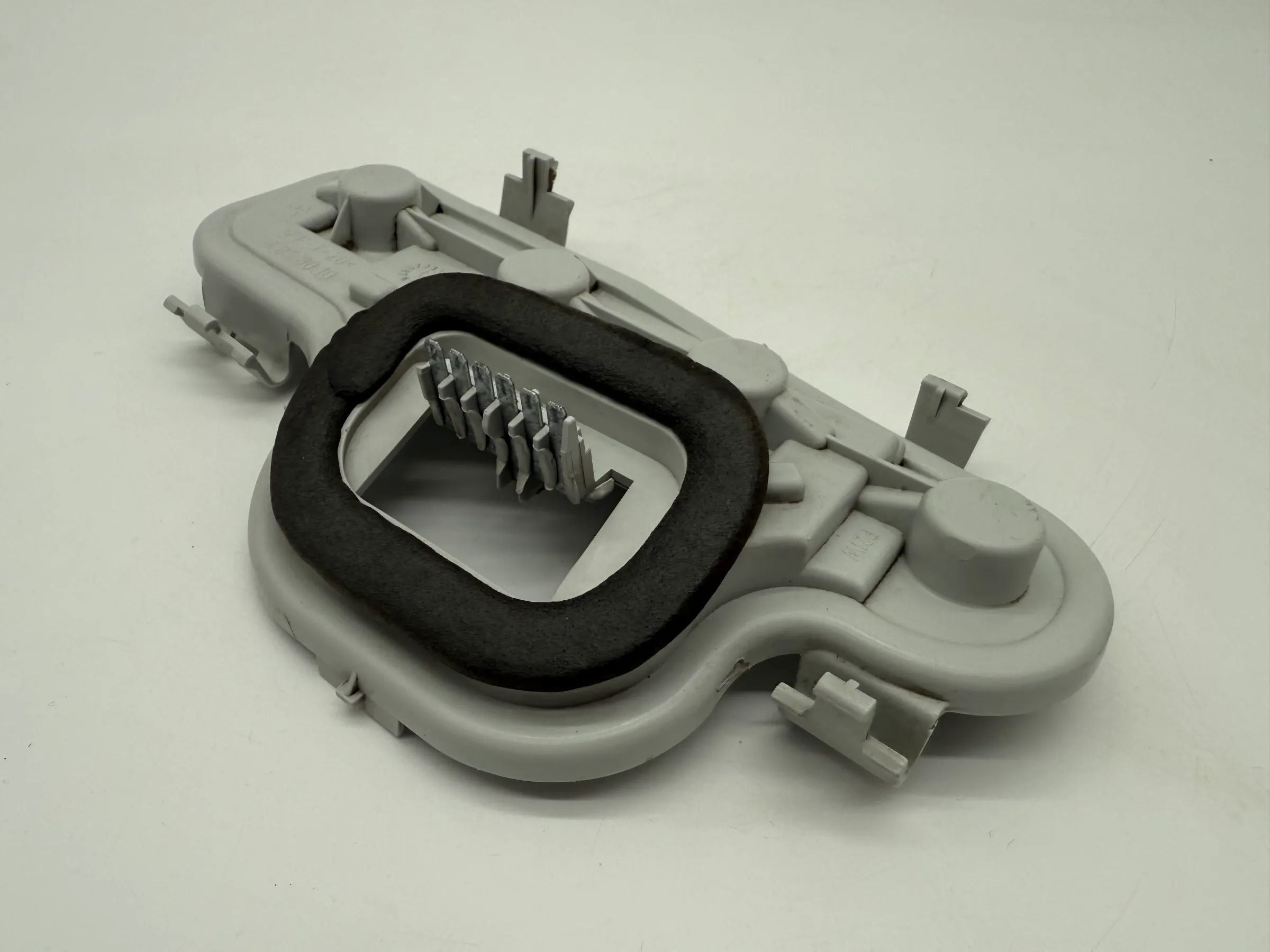 Lamp holder Opel Astra G Coupe / Cabrio etc. Rear light right 29058010 