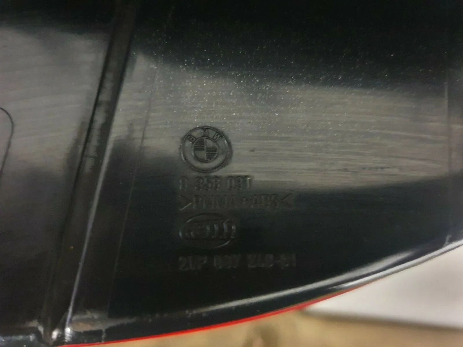 Oryginalna lampa tylna lewa BMW E39 Limuzyna 8358031