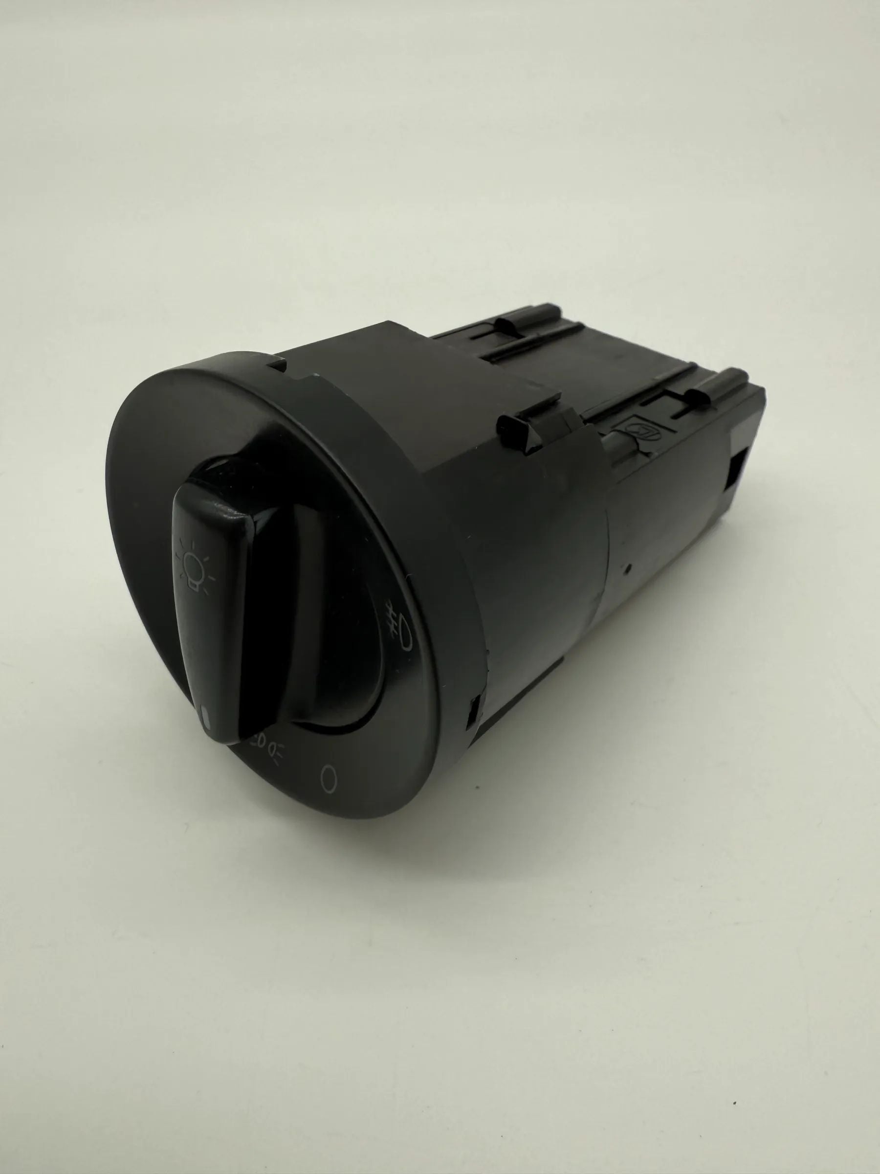 VW PASSAT (3B2) 1.8 Ручная коробка света 1C0941531 04052030 ОРИГИНАЛ