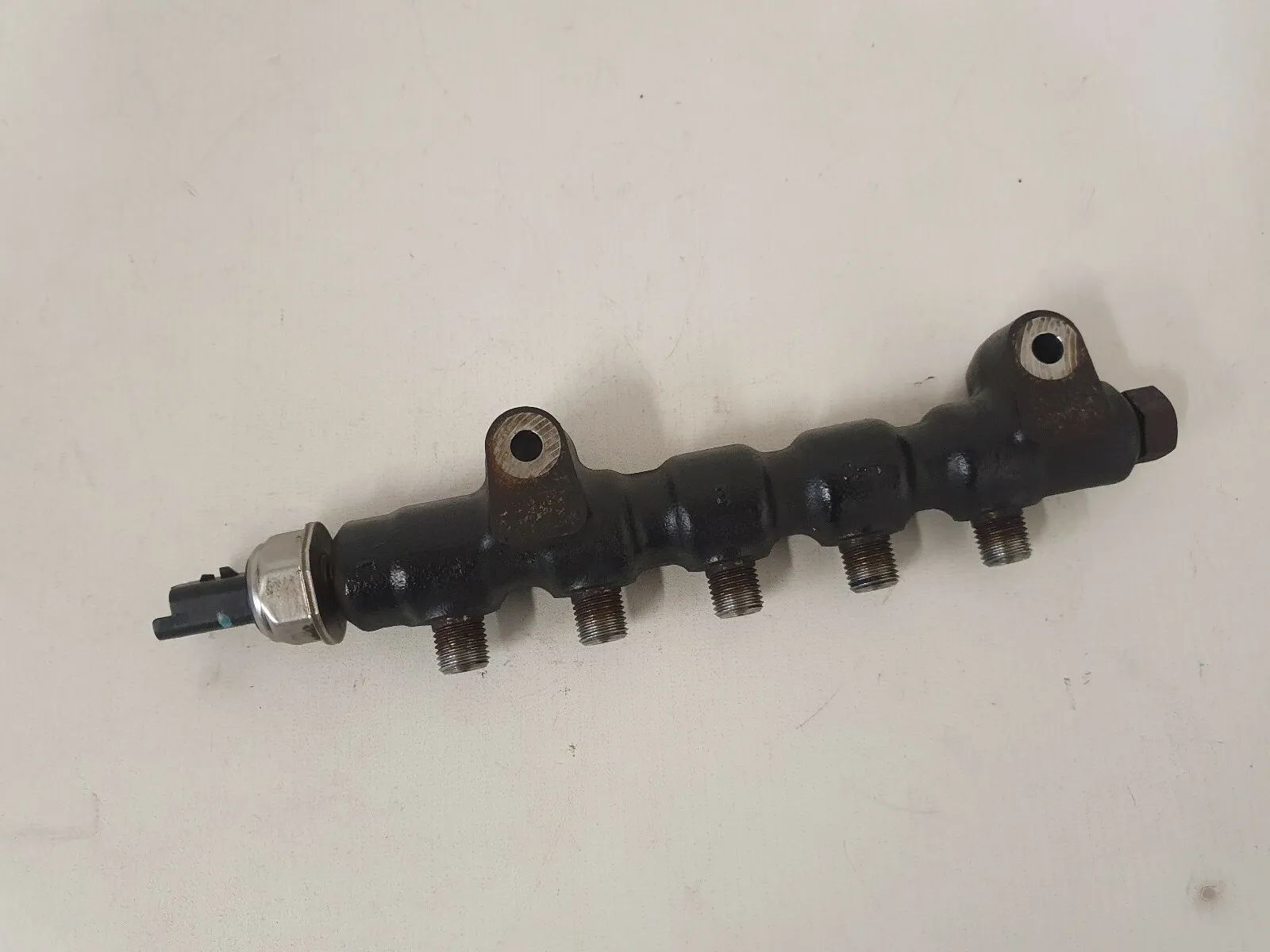 Ford Focus II 2 DA3 1.6 TDCI injection rail pipe distributor pipe 9654592680 