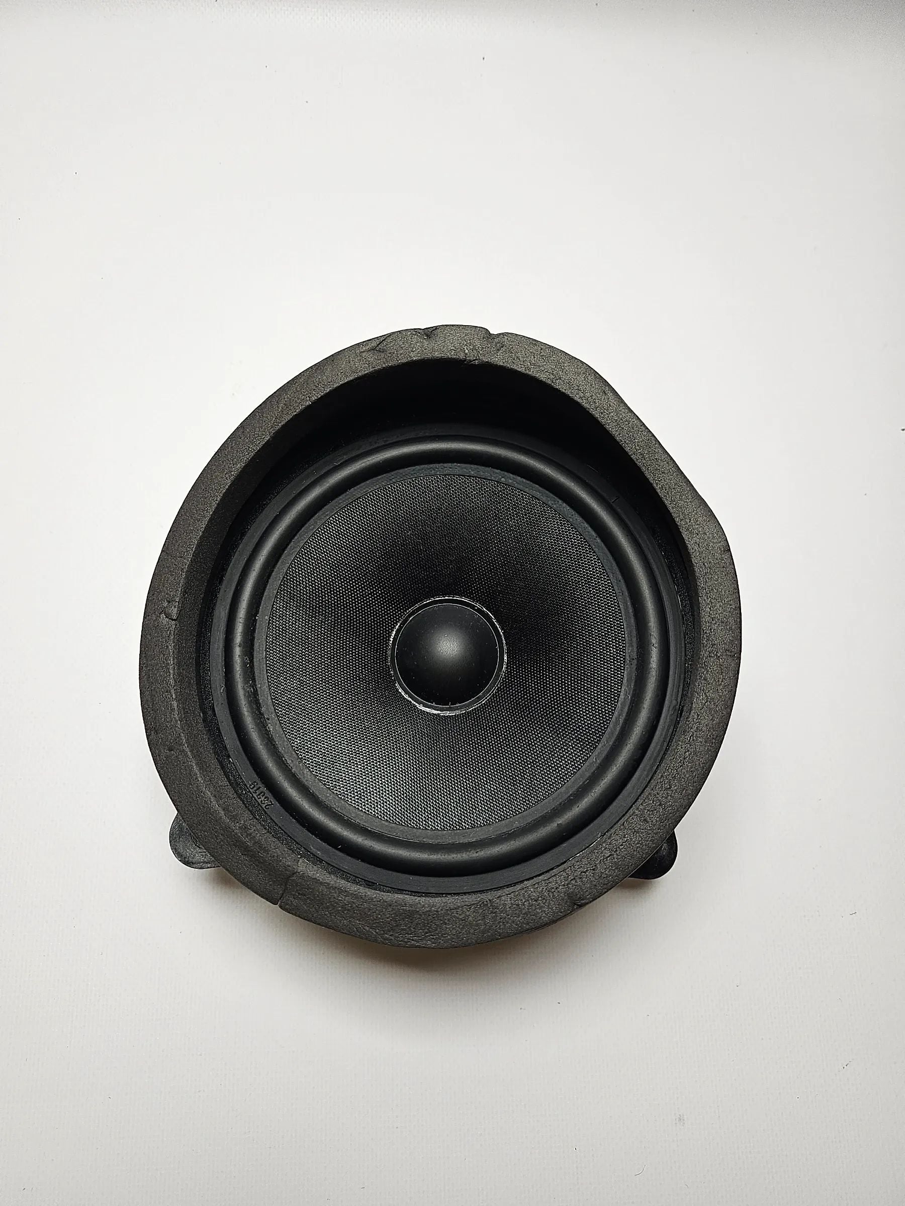 Оригинальная задняя правая стереодинамик BMW E53 X5 8379094