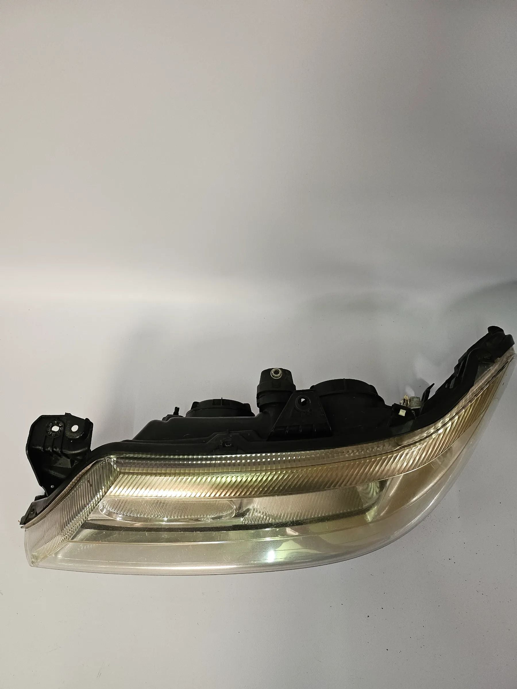 Phare avant gauche d'origine Renault Laguna Grandtour 1.8 G 8200002845