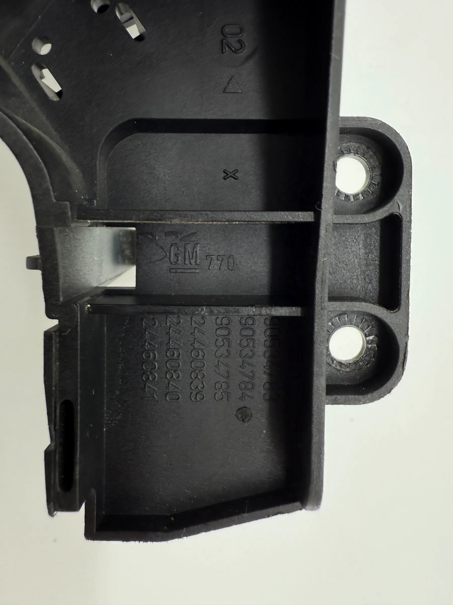 Serrure de hayon moteur de réglage 90534783 / 24460839 Opel Meriva A 03