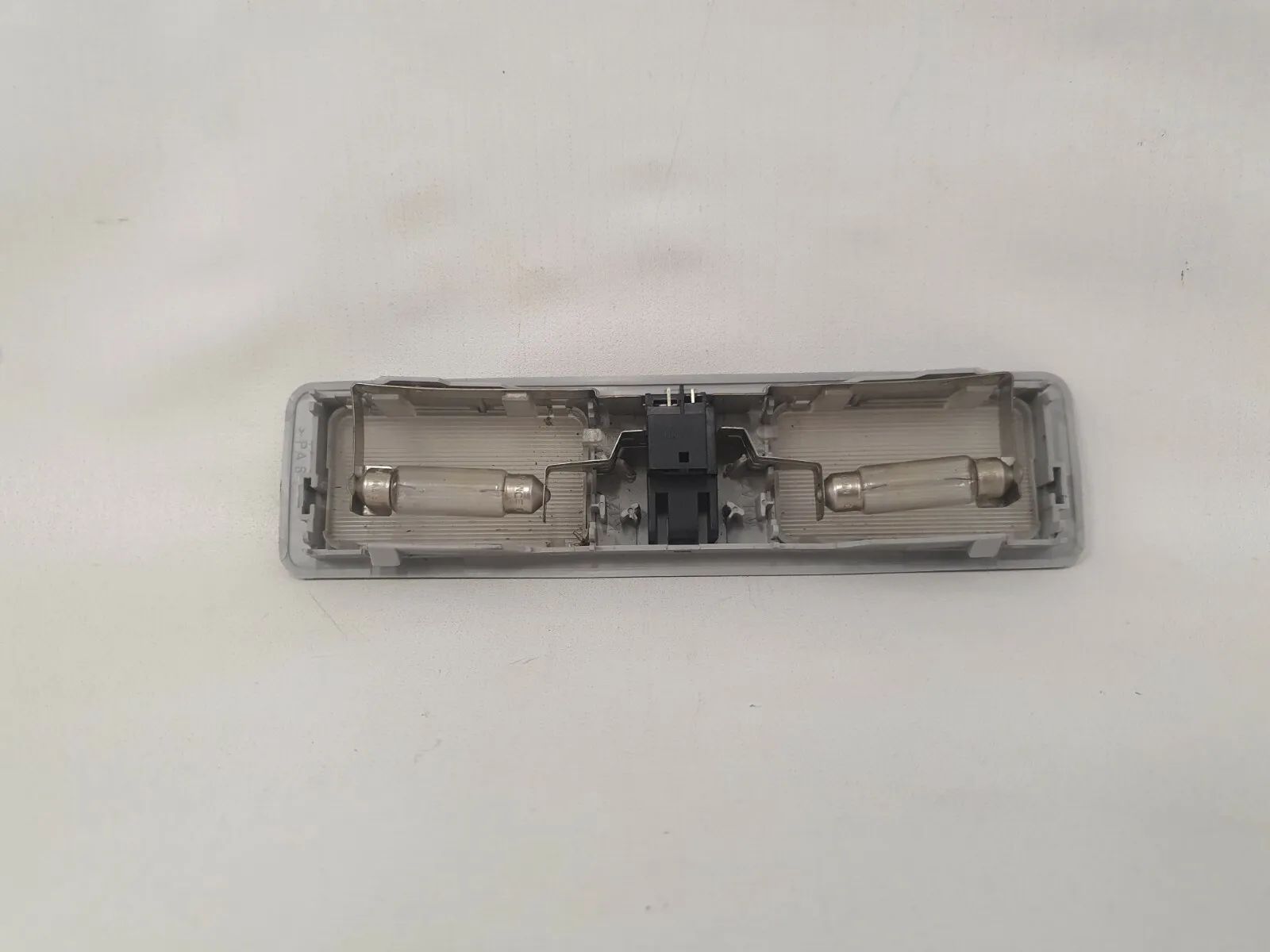 Orijinal BMW 7 Serisi E38 5 Serisi E39 İç Aydınlatma, Okuma Lambası 7H304