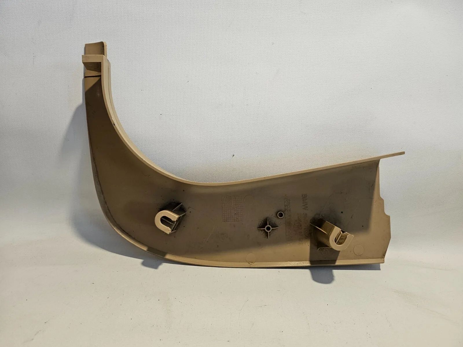 Rivestimento vano piedi anteriore destro BMW E60 E61 Beige 7025030