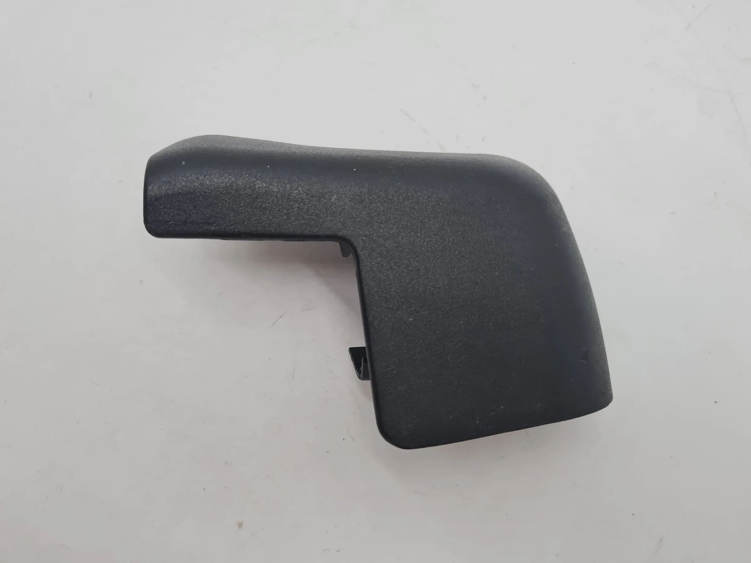 Original Audi A6 (4B2/4B4) Abdeckung Blende Sitz Vorne 4B0881348