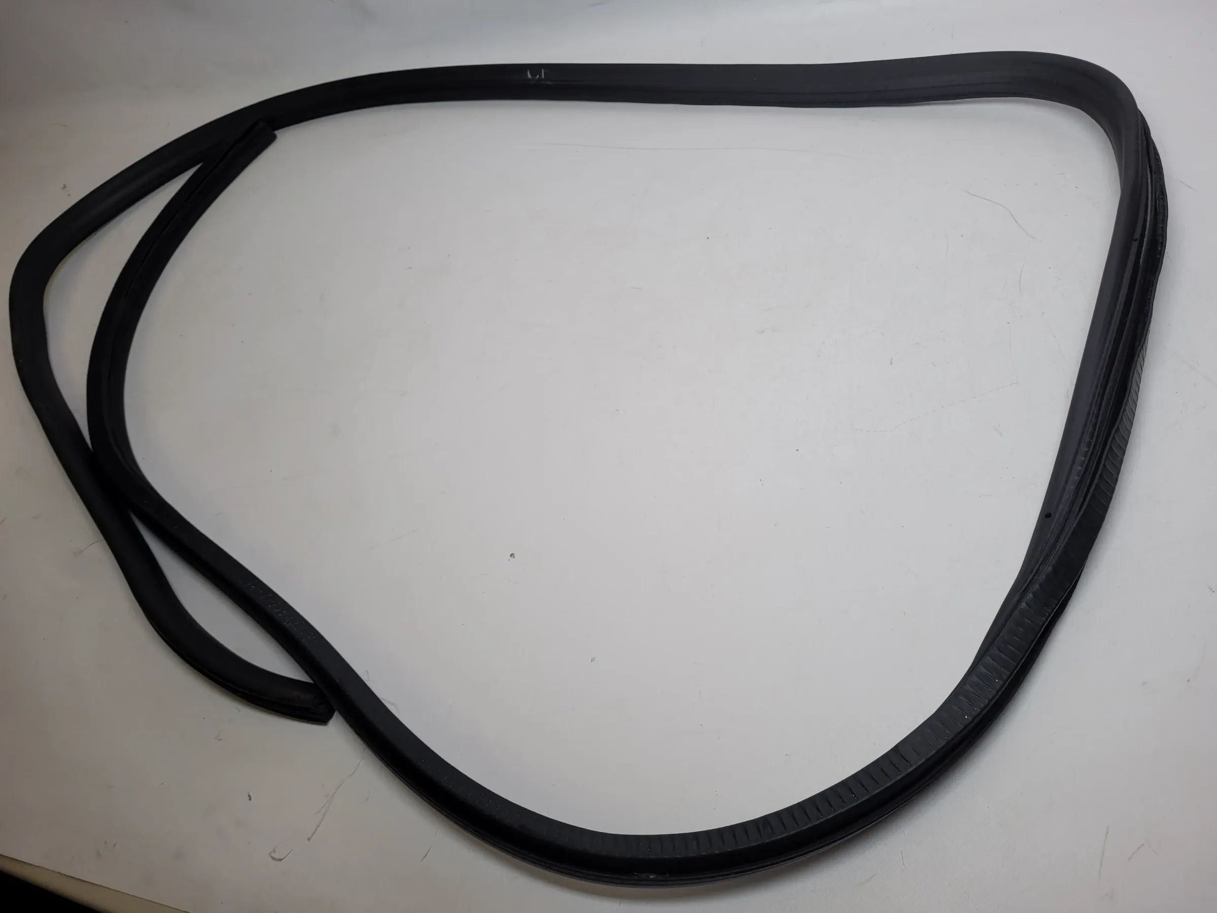 Original Audi A6 (4B2/4B4) Türdichtung Dichtung Gummi Links Vorne 4B0831721