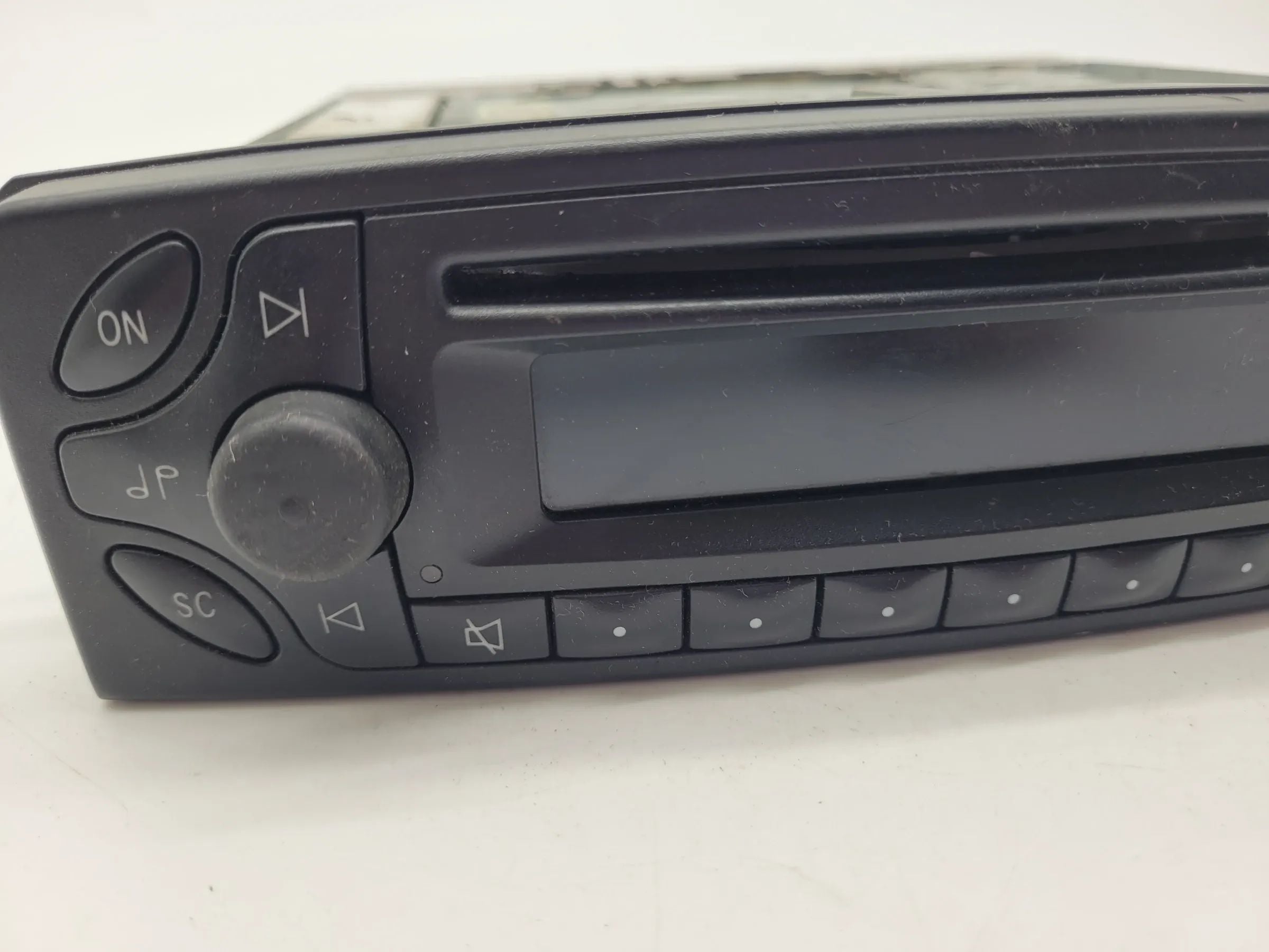 Original Mercedes-Benz C-Klasse (W203) CD-Radio Autoradio A2038204685