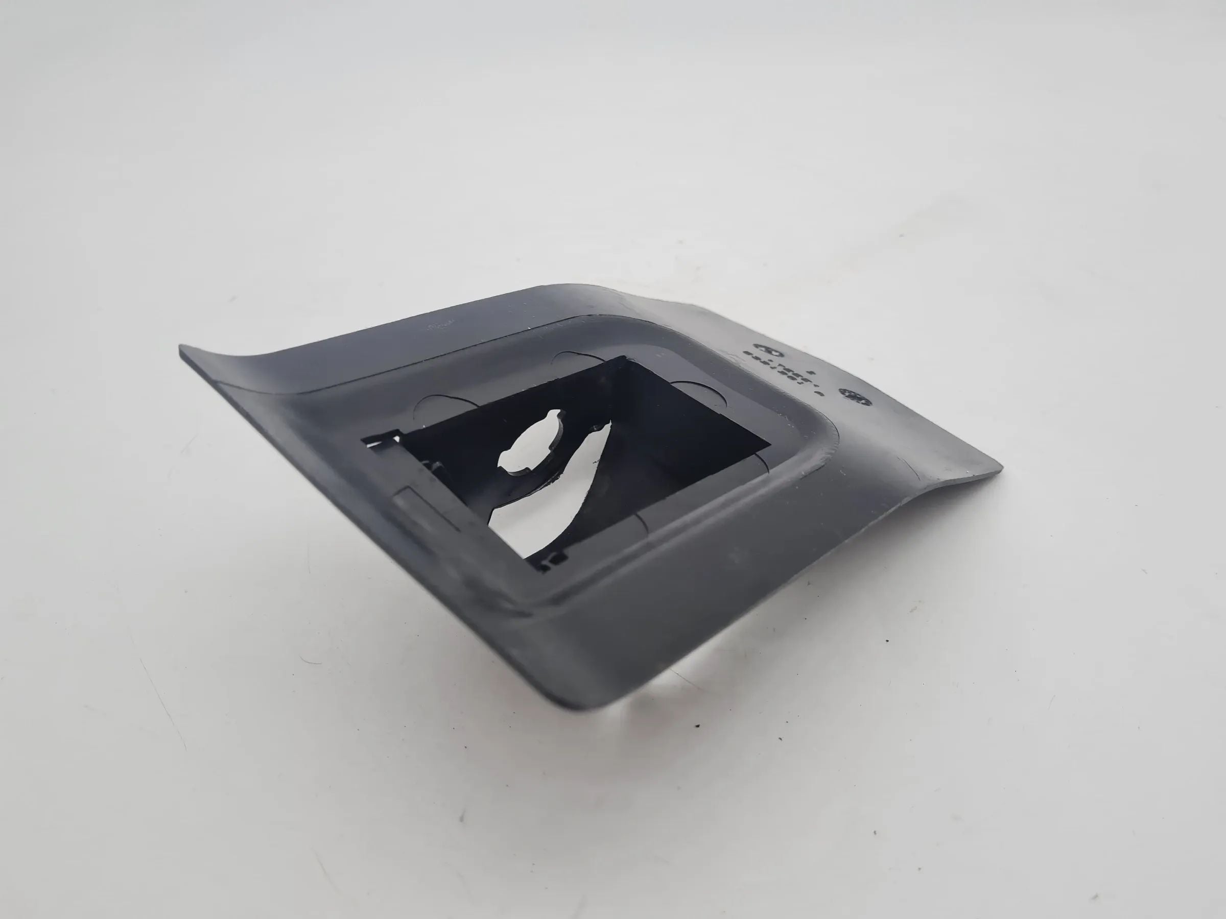 Original Mini One (R50/R53) Abdeckung Doppelgurtschloss Hinten 5321261A
