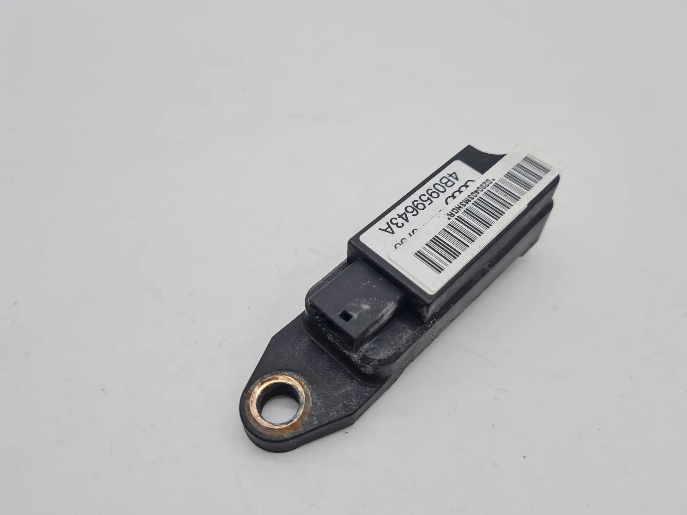 Original Audi A6 (4B2/4B4) Aufprallsensor Crashsensor Airbagsensor 4B0959643A