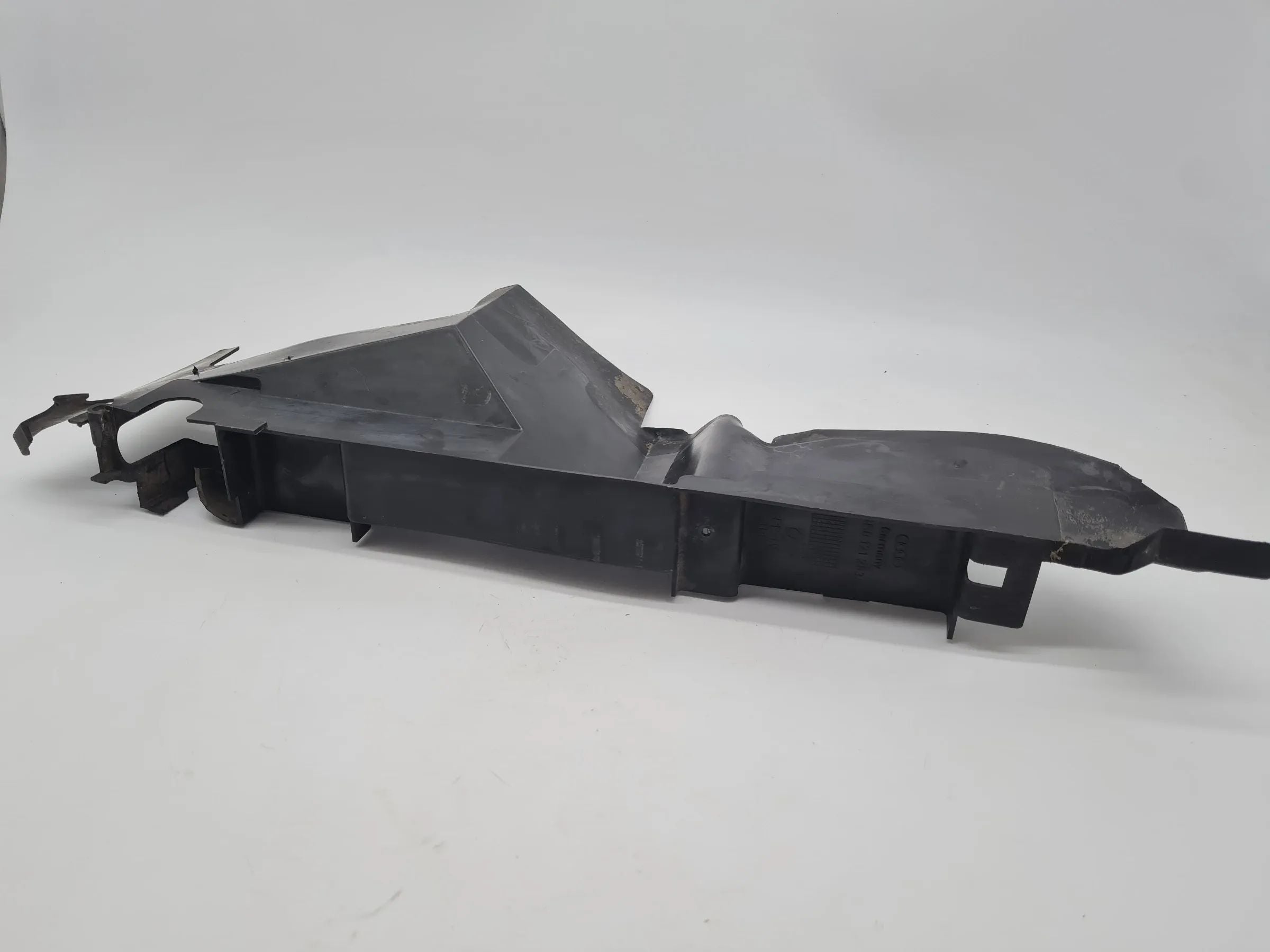 Original Audi A6 (4B2/4B4) Luftleitblech Schlossträger Kühler Links 4B0121283
