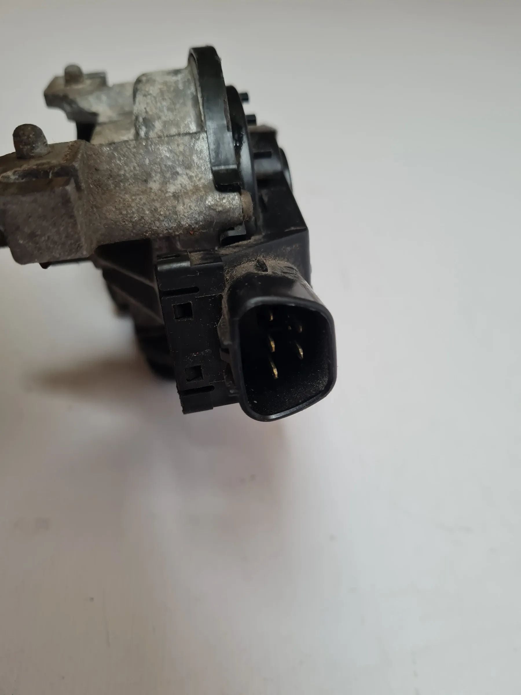 Original Mazda 6 (GG) Wischermotor Vorne 849200-2390 / GJ6A