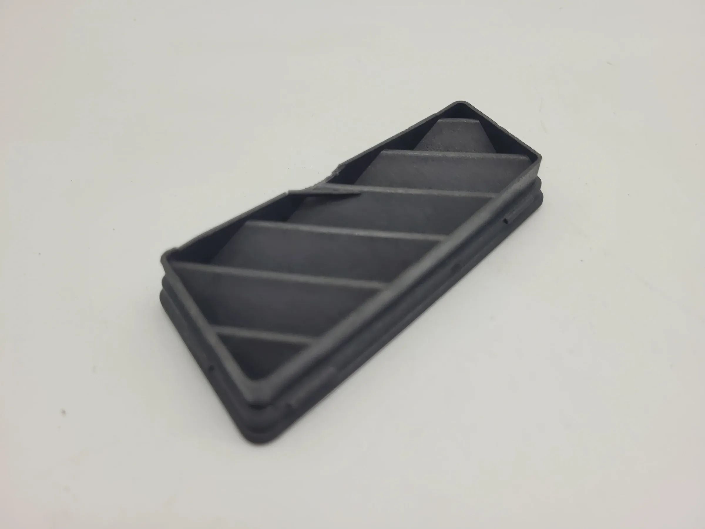 Original Audi A4 (8E/B6/B7) Luftgitter Blende Armaturenbrett Links 8E0819793B
