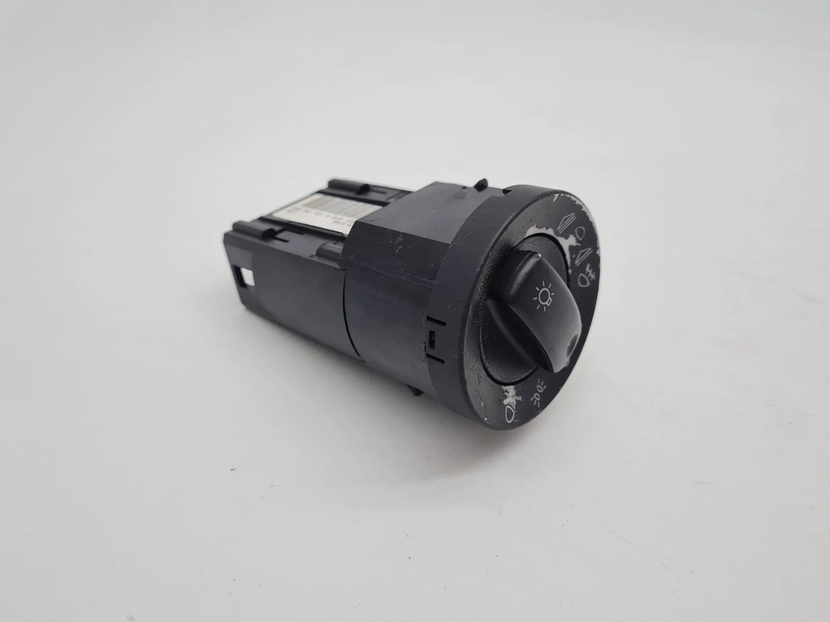Original Audi A4 (8E/B6/B7) Scheinwerfer Lichtschalter 8E0941531A