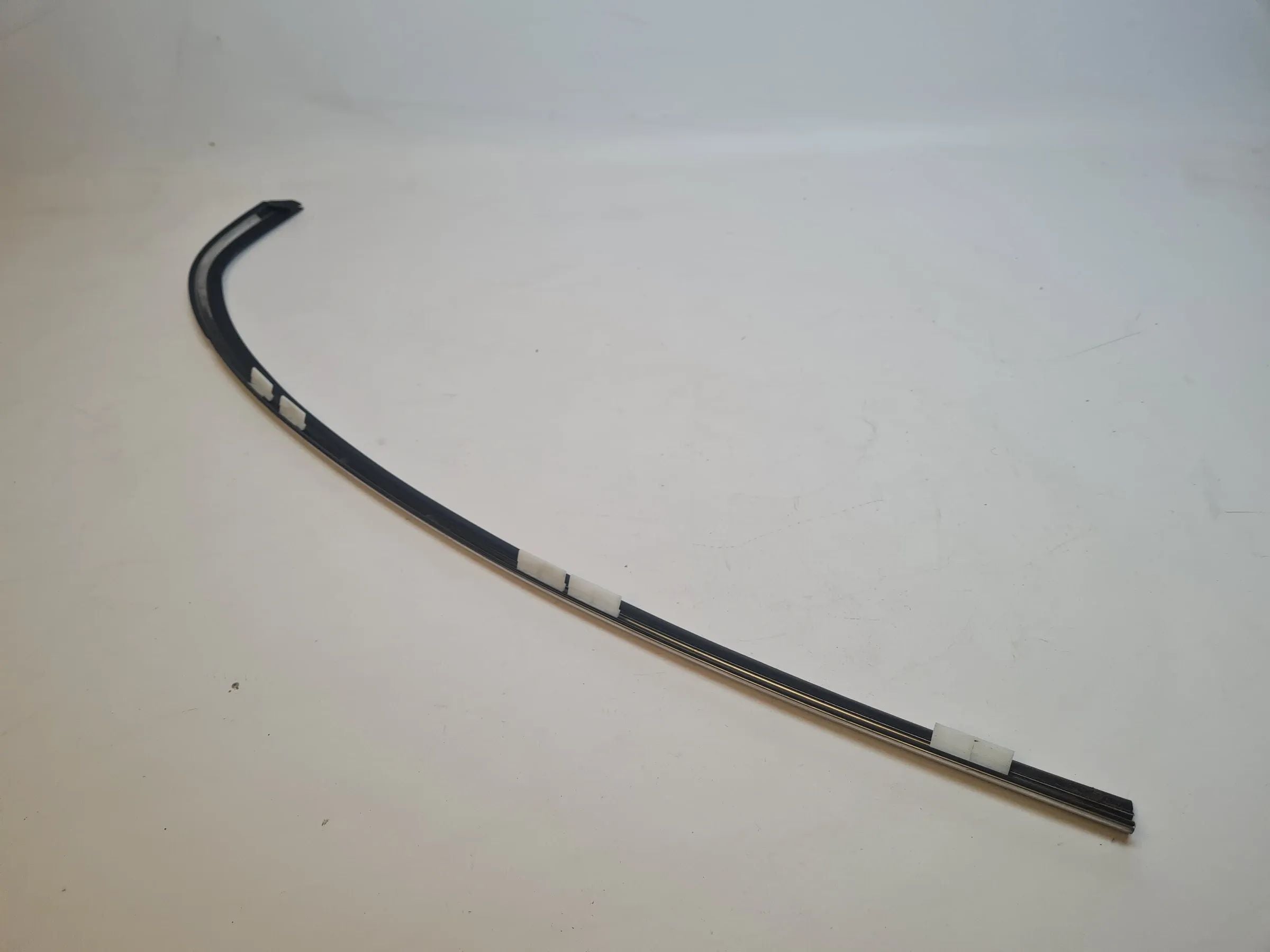 Original Mini One (R50/R53) Dichtung Windschutzscheibe Vorne Links 7051527