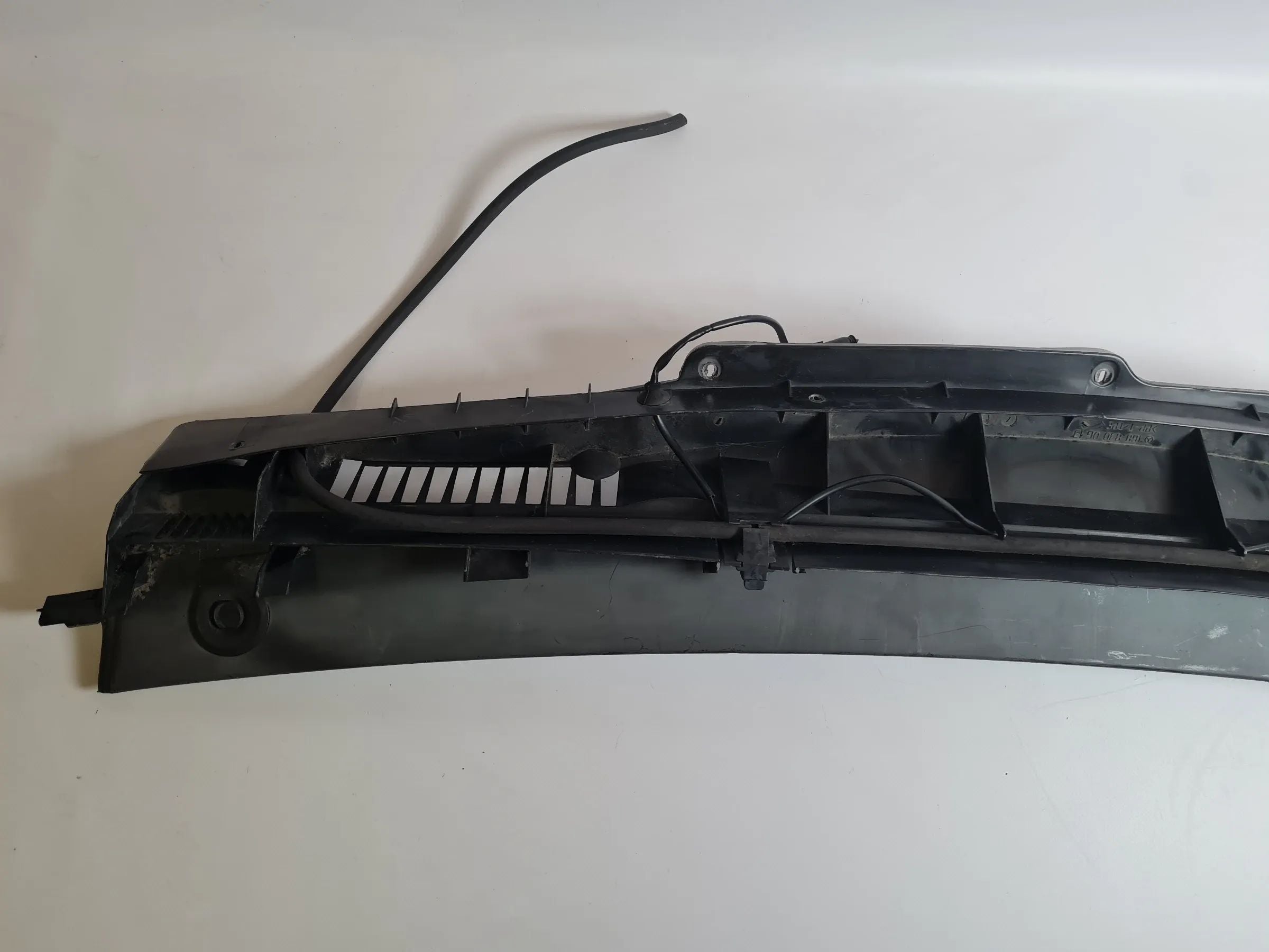 Original Mercedes-Benz A-Klasse (W168) Windlauf A1688300613