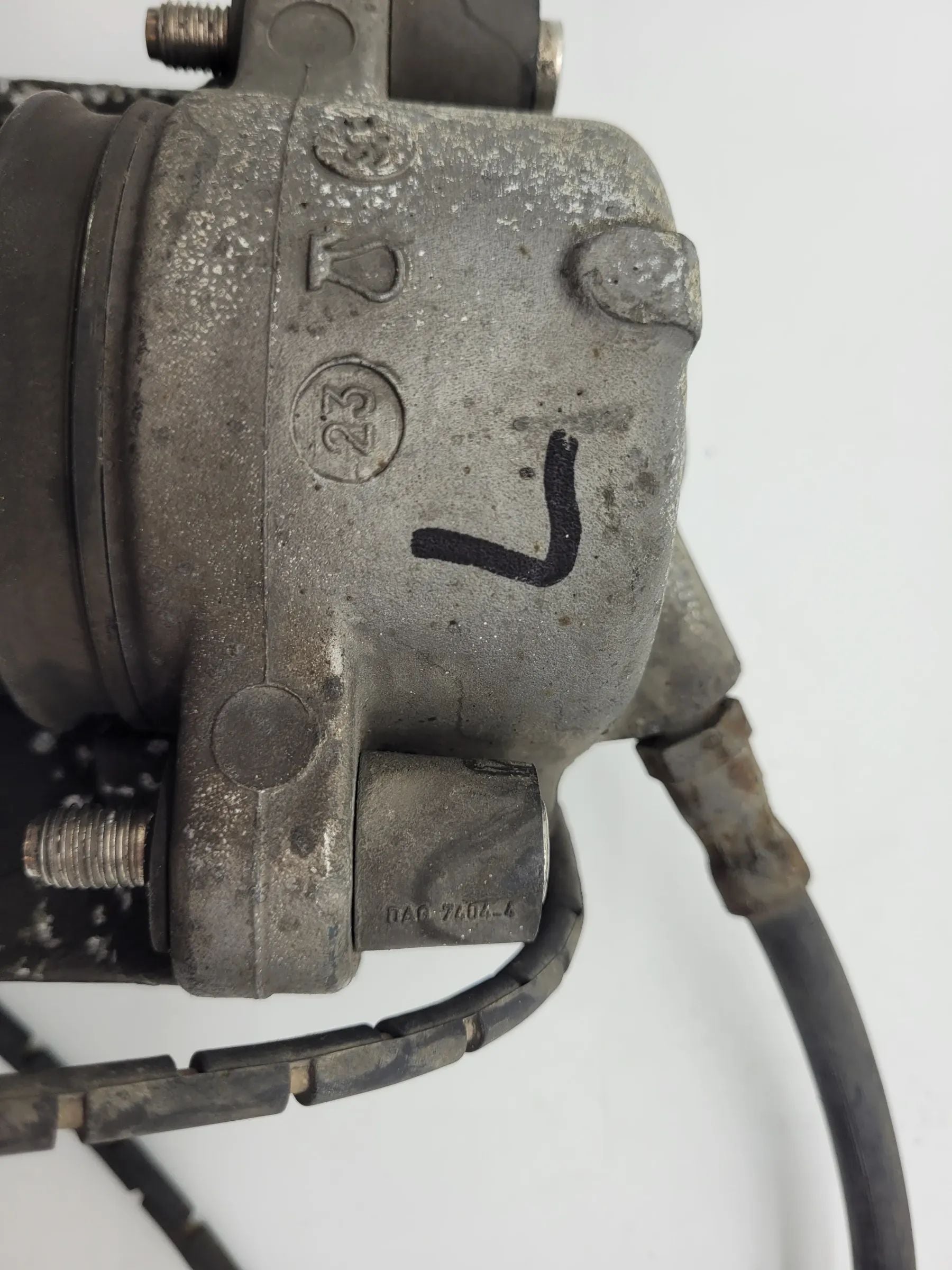 Original BMW 5er (E39) Bremssattel Links 6022296 91