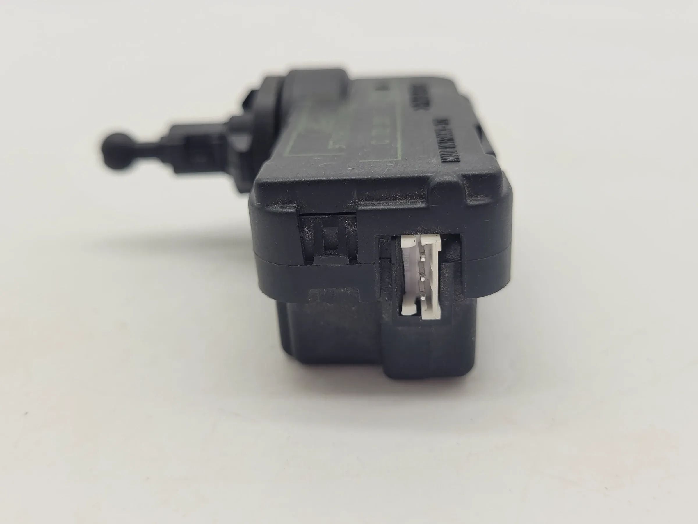 Original Ford KA (RB) Scheinwerfer Stellmotor LWR, L/R 97KG-13K198-AD