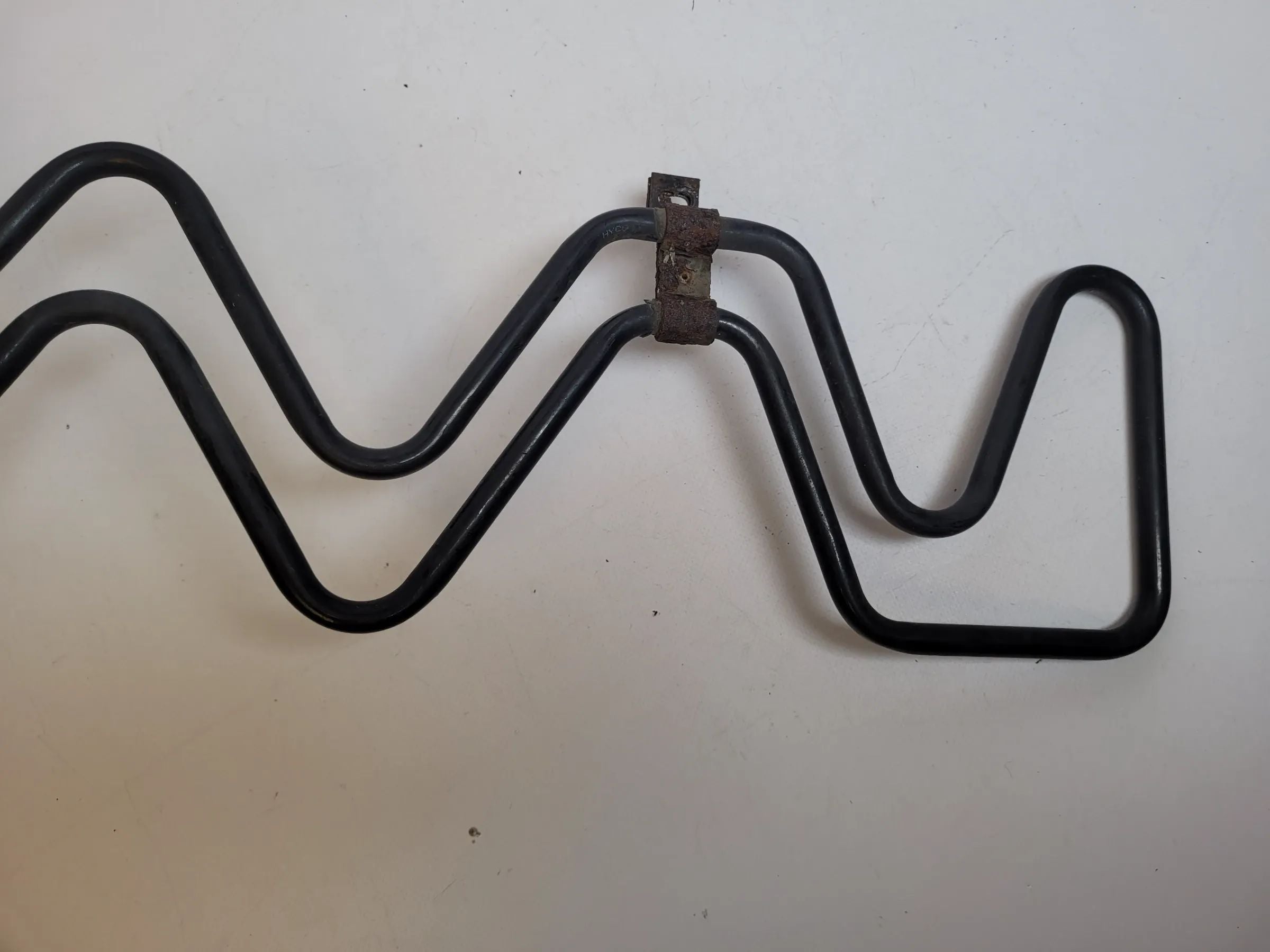 Original Audi A6 (4B2/4B4) 2.4 V6 Ölkühler Kühlleitung Servoölkühler 4B0422885K