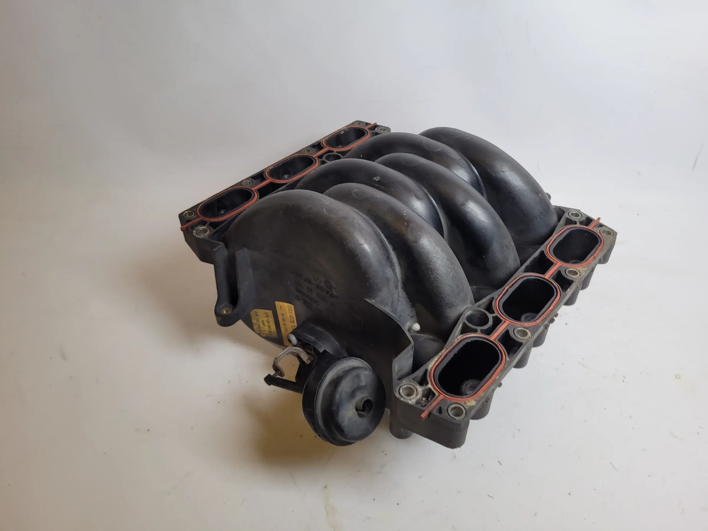 Audi A4/A6 4B/8D 2.4, 121KW Ansaugbrücke Ansaugkrümmer 078133151AK Original