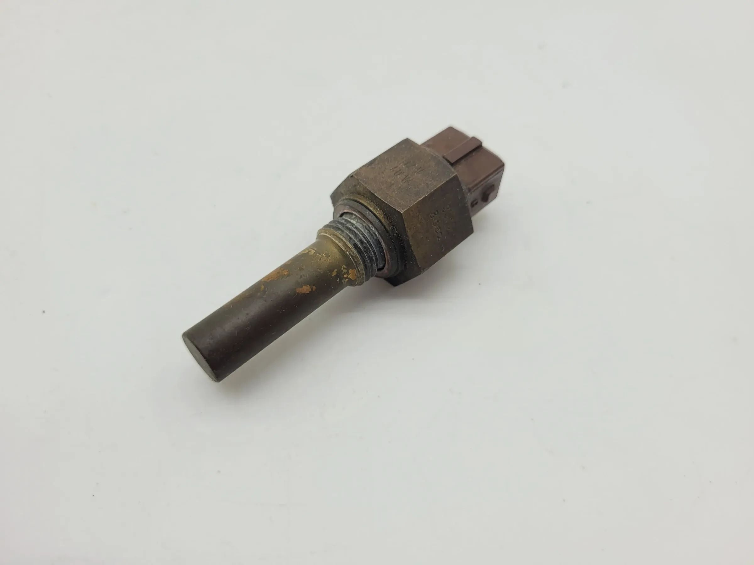 BMW 5er E28 E34 6er E24 7er E23 E32 Kühlflüssigkeit Temperaturfühler 0280130023