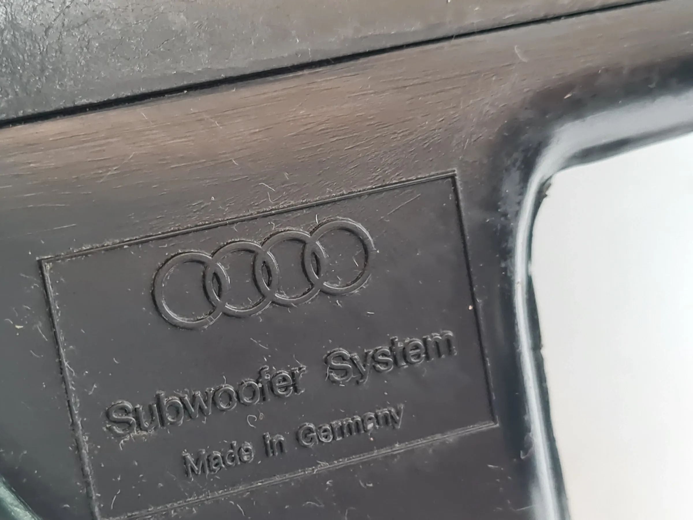 Audi A3 S3/8L Lautsprecher Subwoofer 8L0035381A Original