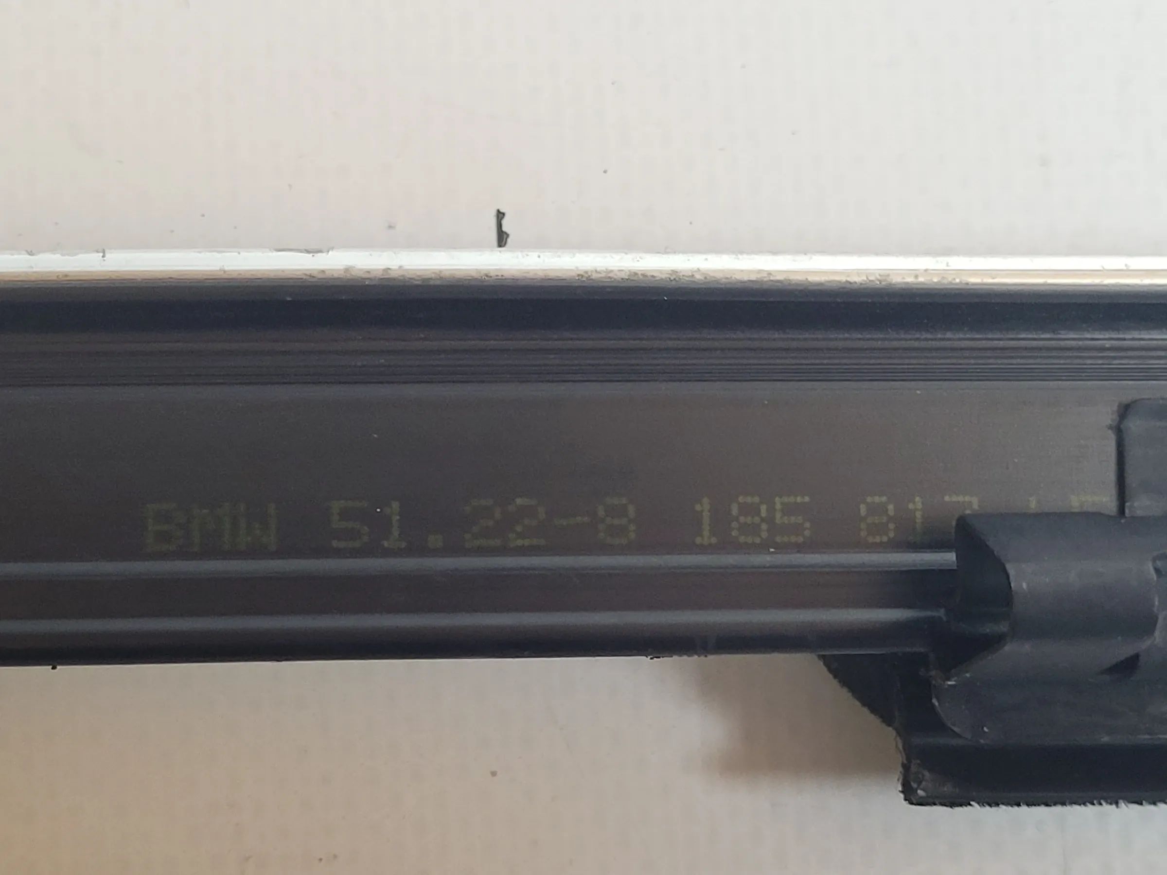 BMW 5er Touring E39 Chrom Leiste Dichtung Hinten Links 51.22-8185817 Original