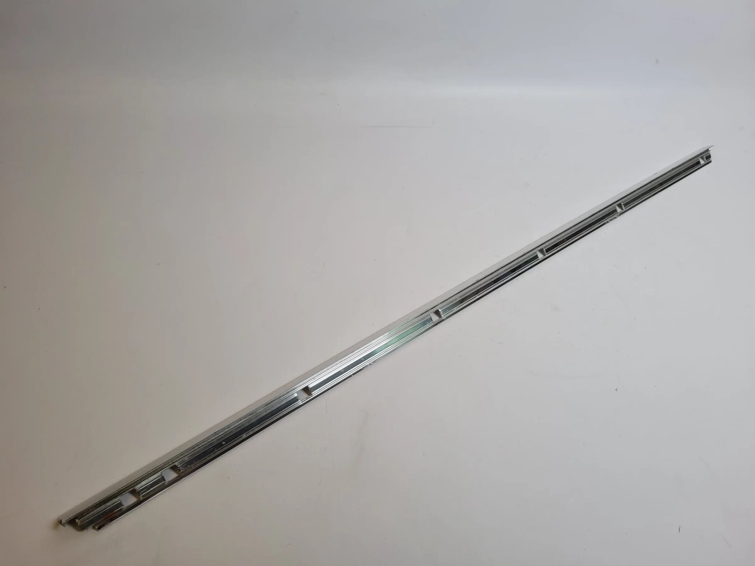 Original BMW 5er Touring E39 Tür Chrom Leiste Hinten Rechts Oben