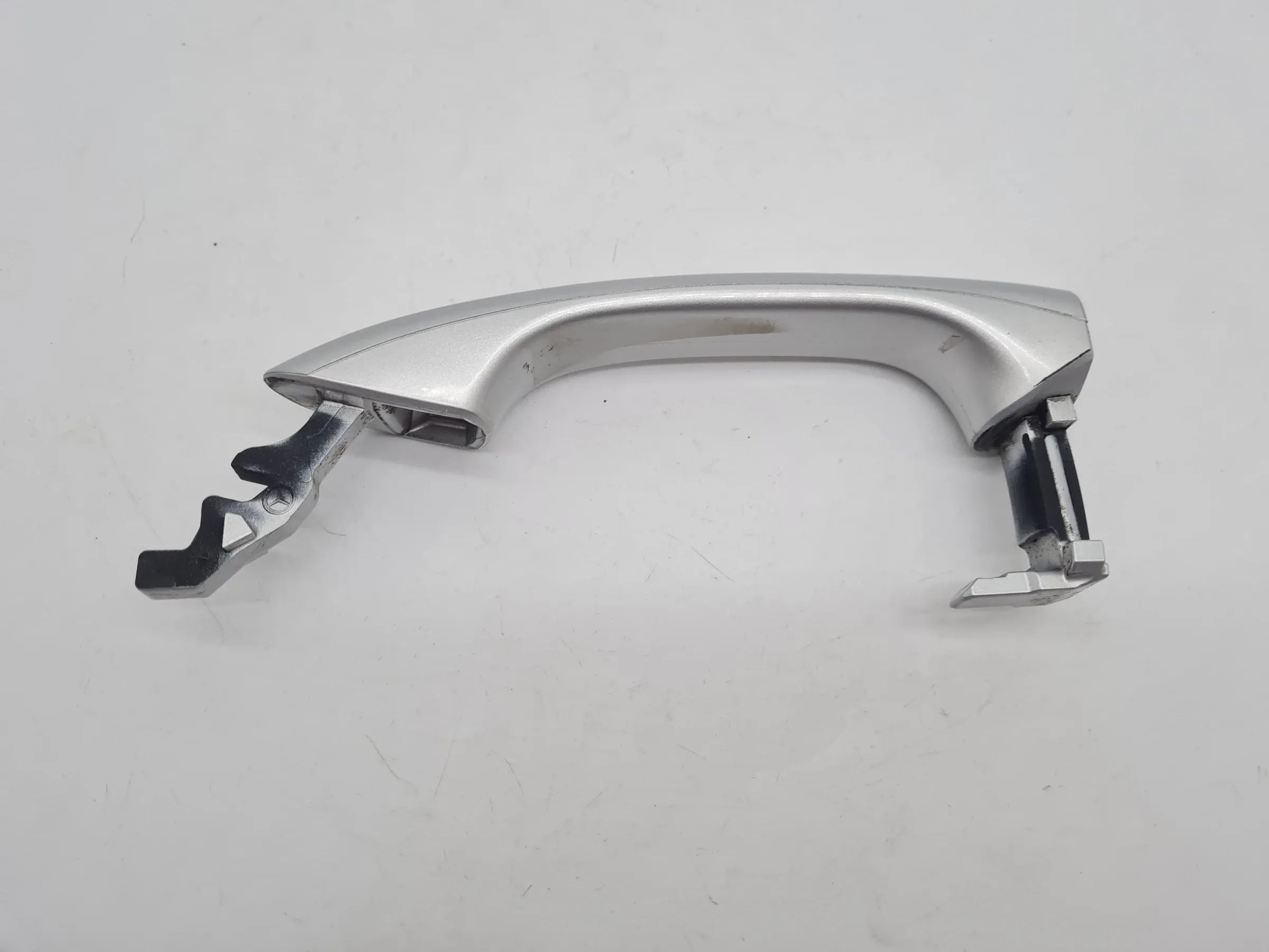 Original Mercedes-Benz C-Klasse (CL203) Türgriff Silber Links A2037600134