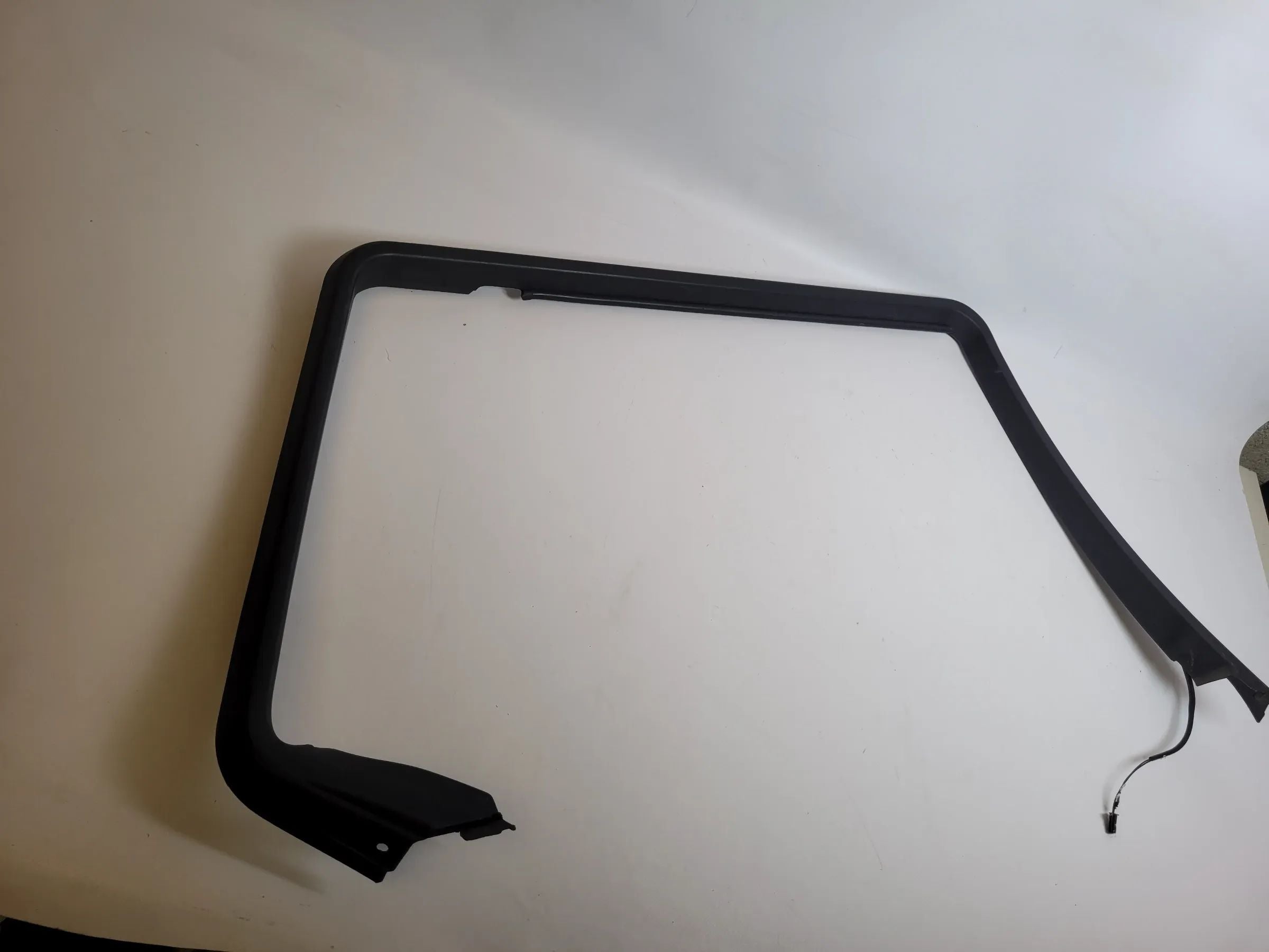 BMW 5er Touring E39 Blende Fensterrahmen Tür Links Hinten 51.34-8189273 Original