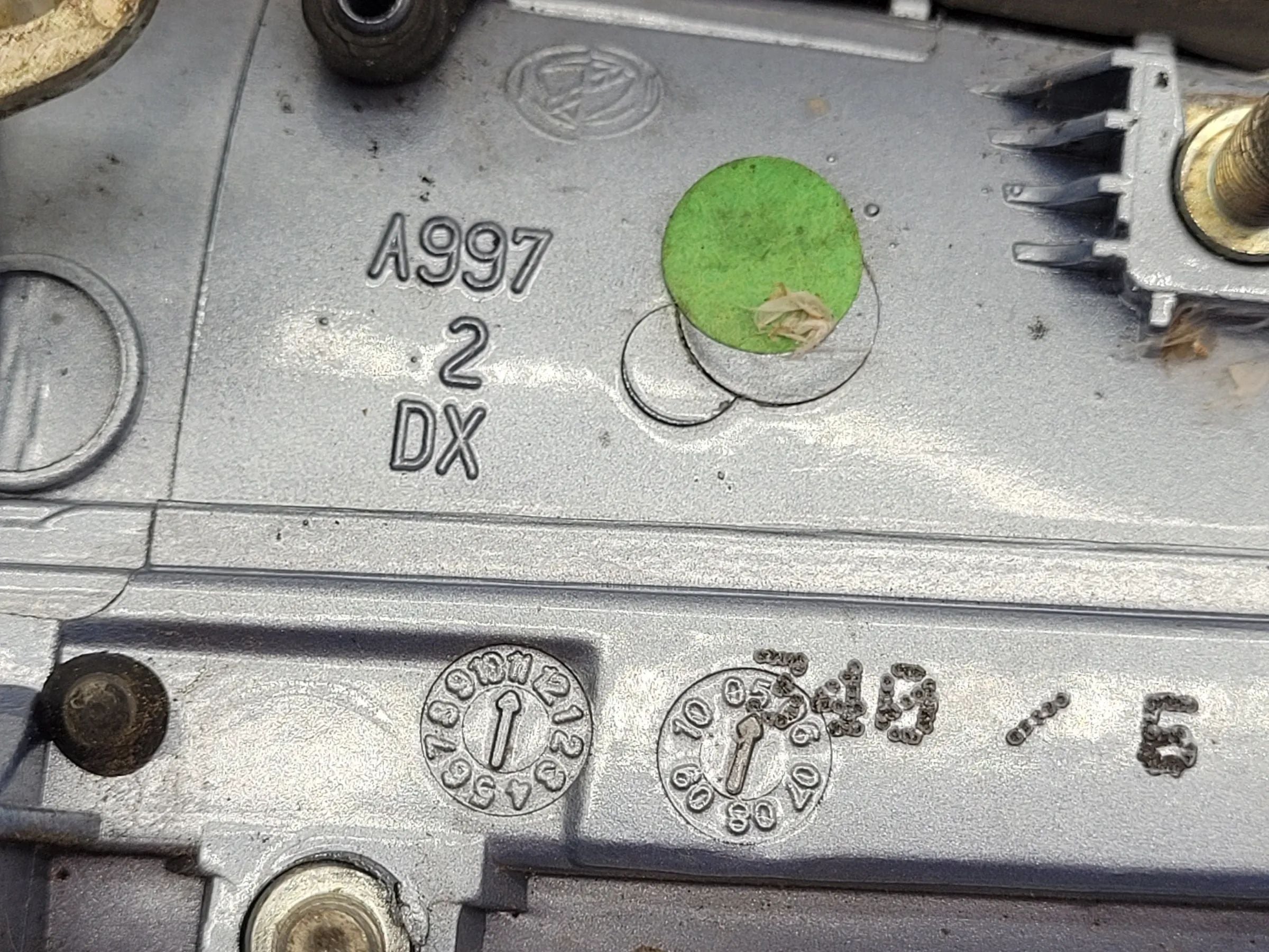 Fiat Punto Grande 199 Türgriff Öffner Tür Vorne Links A997 SX (Original)