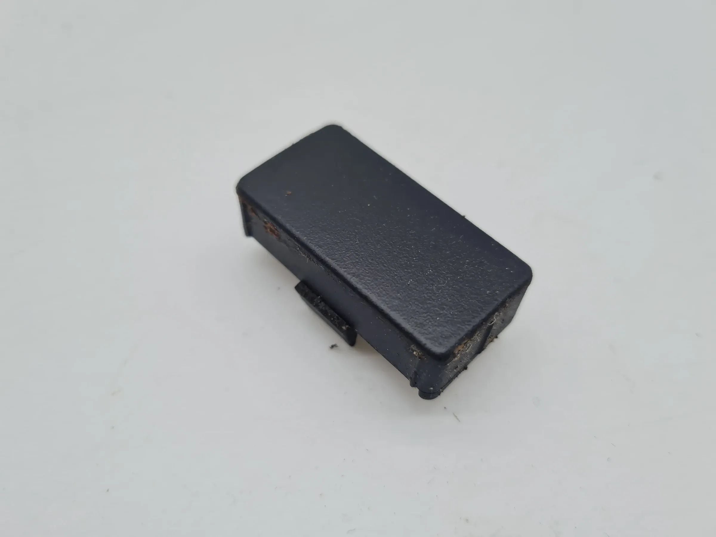 BMW 7er E38 Seiten Verkleidung Blindknopf Rechts Vorne 52.10-8207257 Original