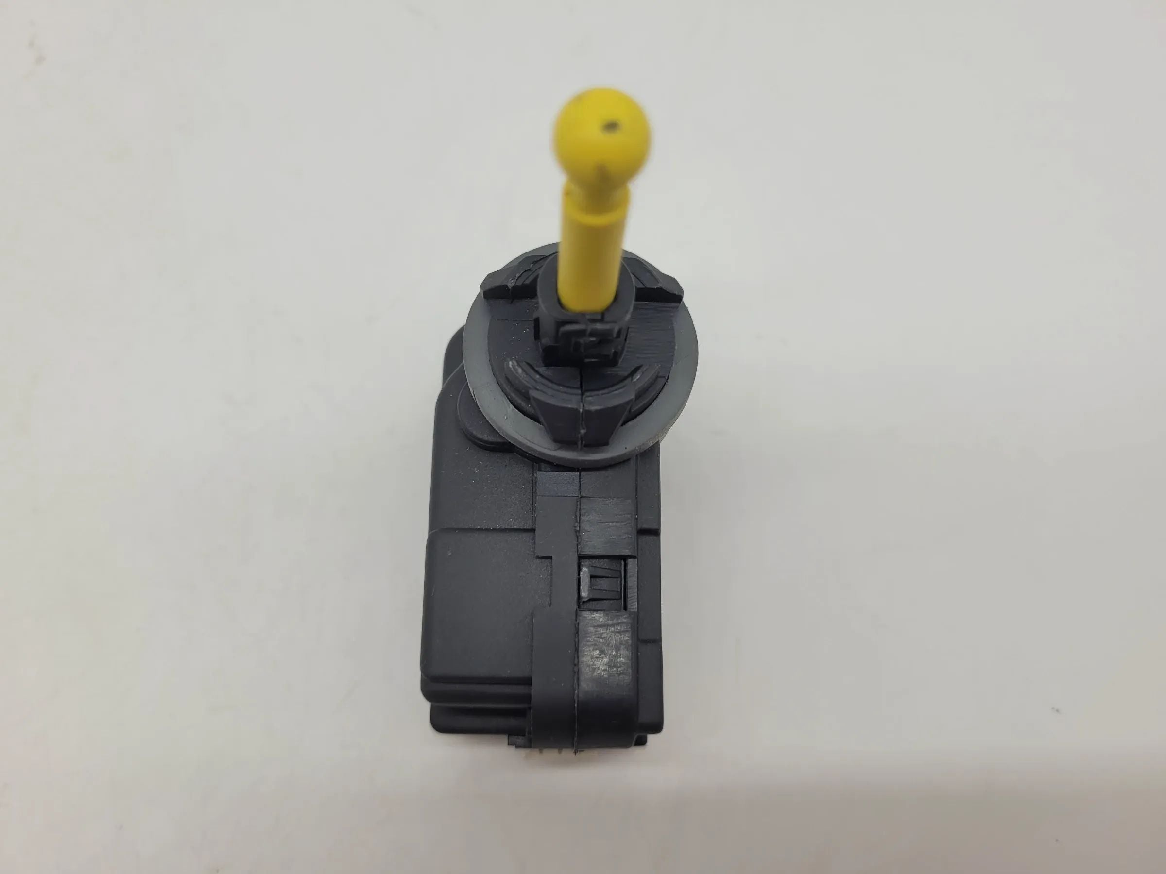 Opel Corsa C X01 Scheinwerfer Stellmotor LWR L/R 24405672 (Original)