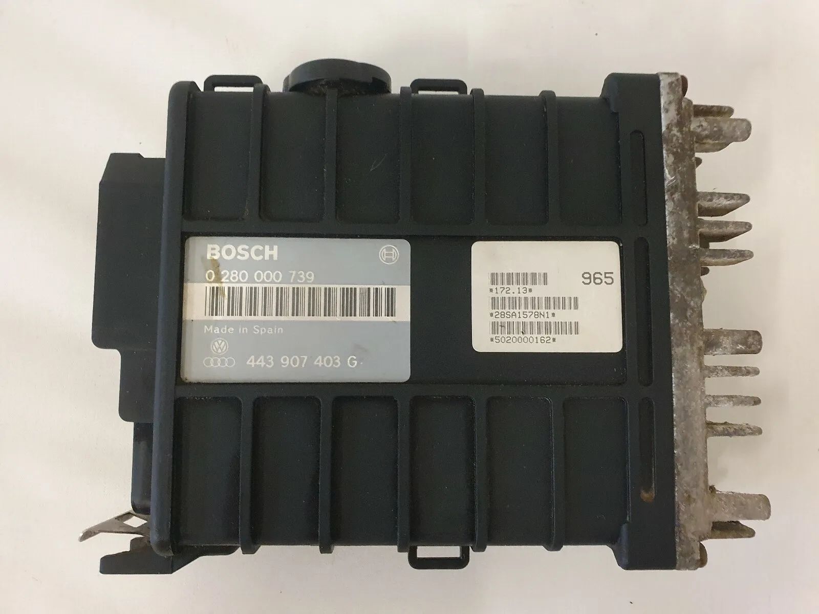純正インジェクションコントロールユニット 0280000739 VW パサート 35I 1.8 ガソリン