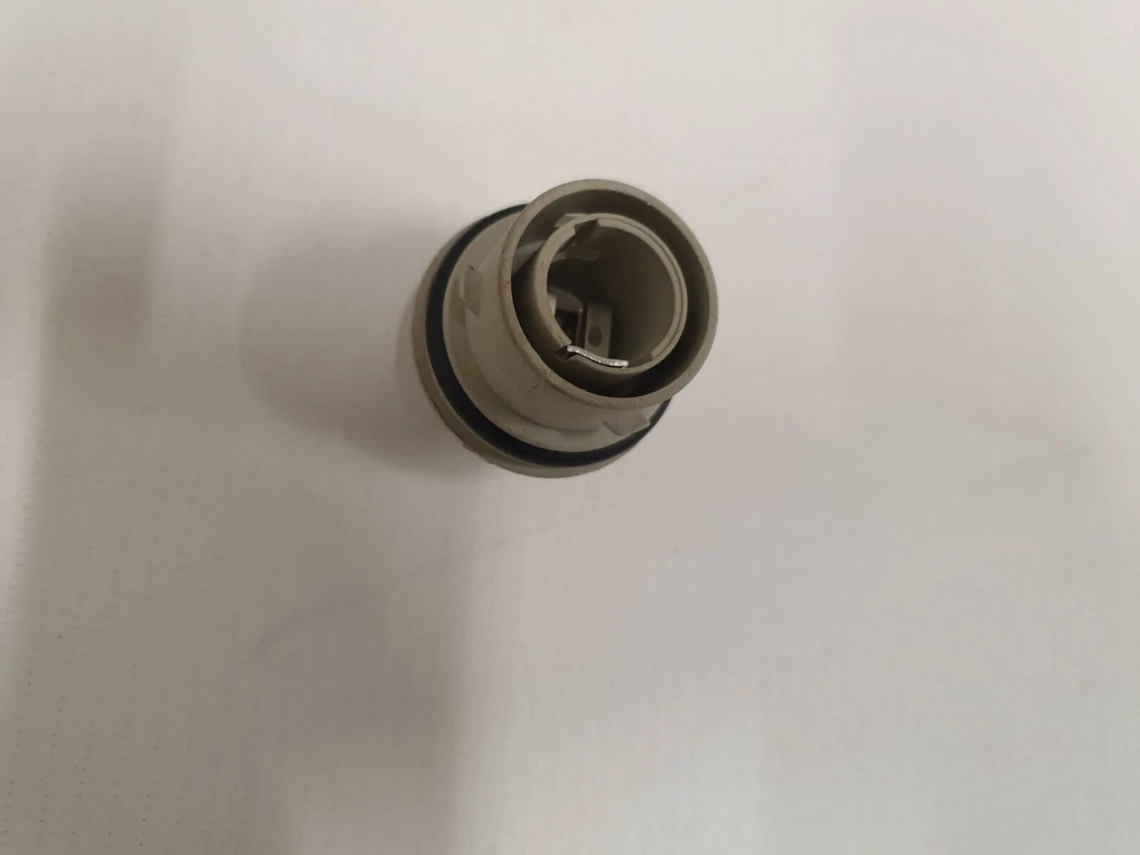 Ford Puma EC Lampenfassung Heckleuchte 92GG13N004EB Rückleuchte rechts   K15