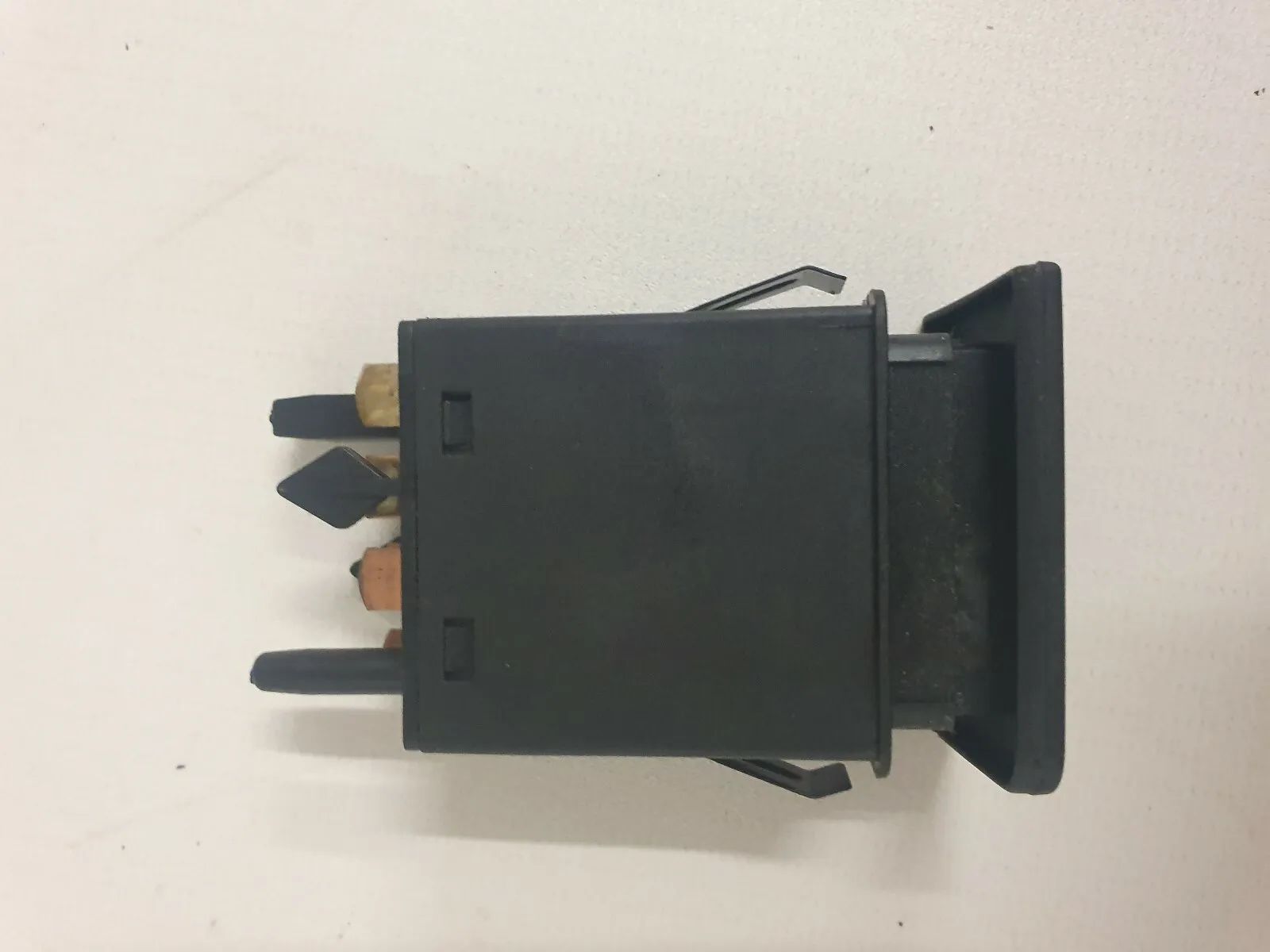 VW Golf 4 Variant Rear Window Heater Switch 1J959621C K18 