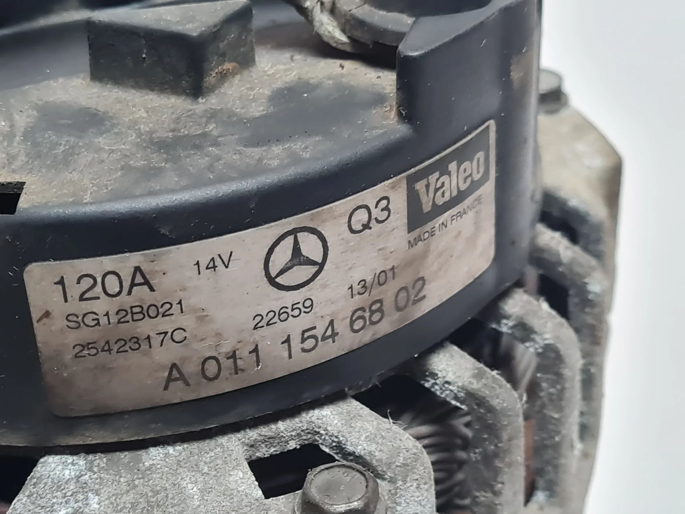 मूल मर्सिडीज़ C-क्लास CL203 लिच्टमाशिने जेनरेटर M111.955 A0111546802