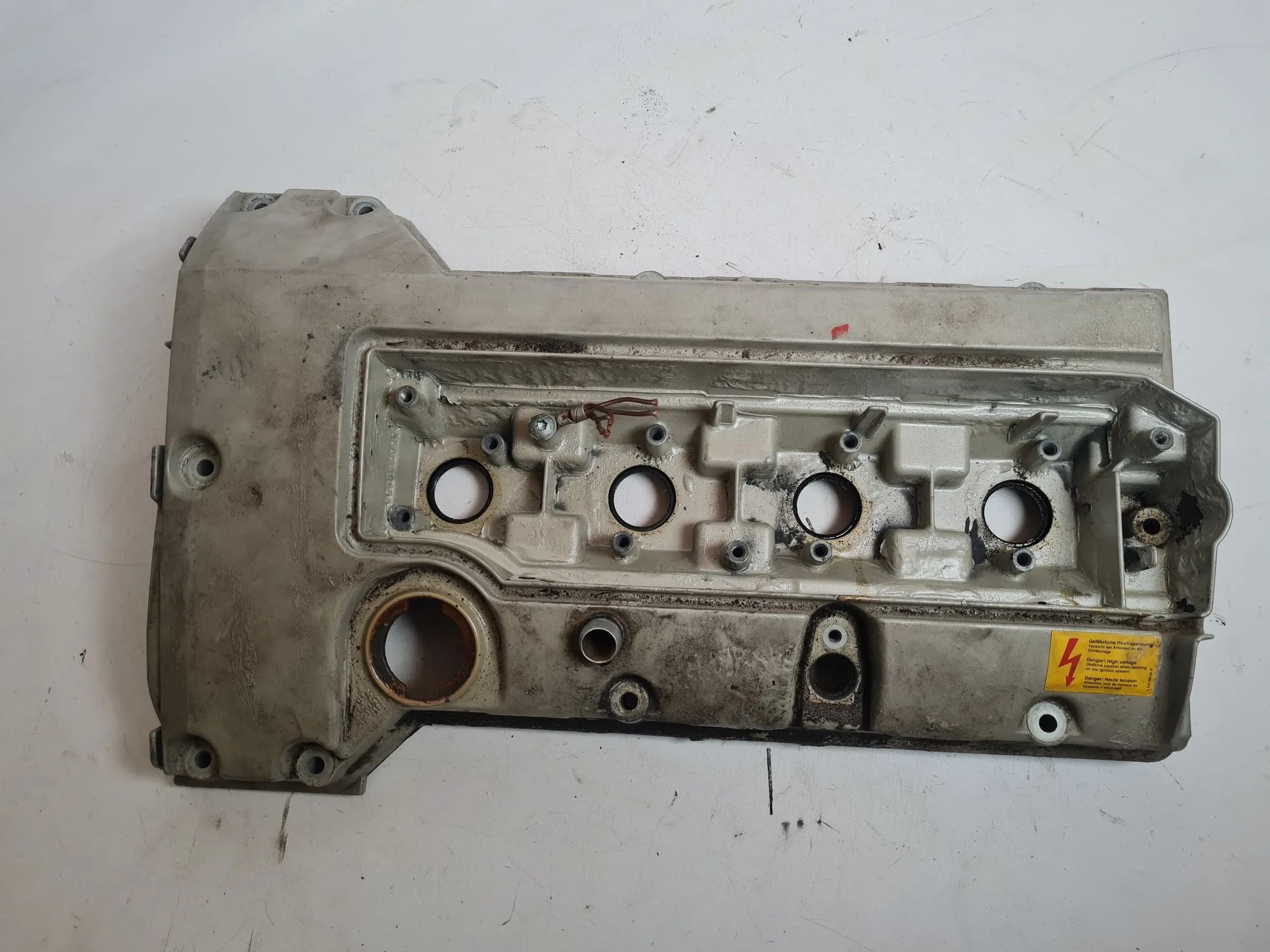ฝาครอบวาล์วเครื่องยนต์ Mercedes C-Klasse CL203 ของแท้, A1110101730