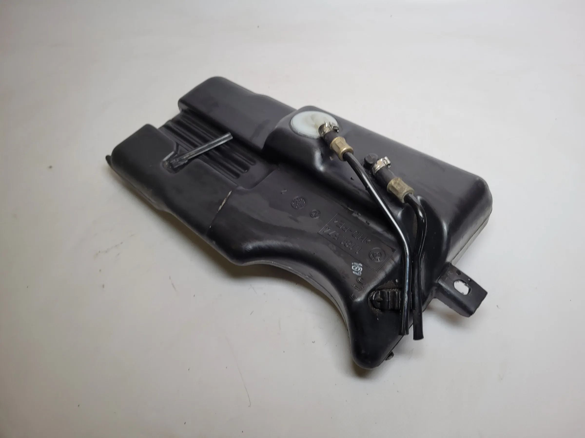 Original BMW 5er Touring E39 Ausgleichsbehälter Aktivkohlefilter 1181574