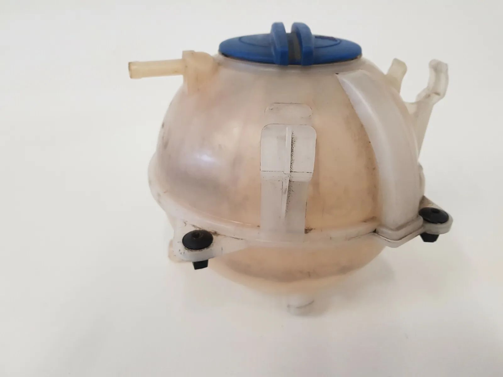 VW TOURAN 1T ถังพักน้ำหม้อน้ำ 1K0121407A อะไหล่แท้