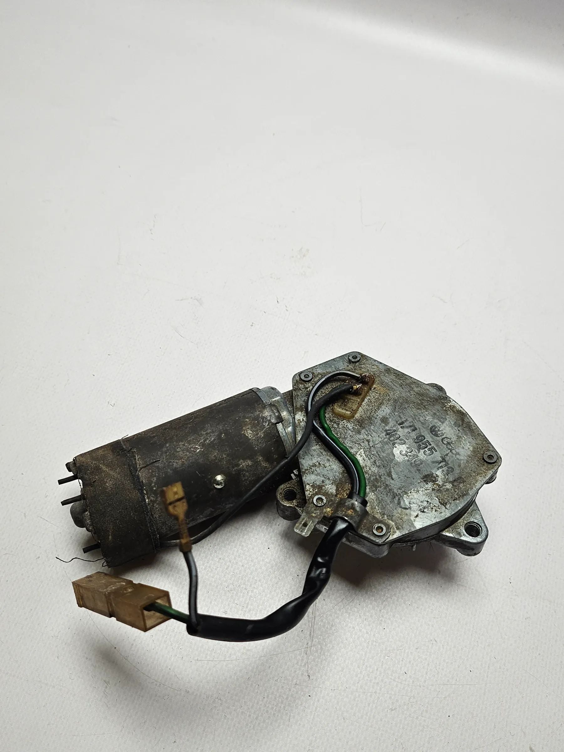 Motor de limpa-vidros traseiro original VW Golf 1, motor do limpa-para-brisas traseiro / 171955713B