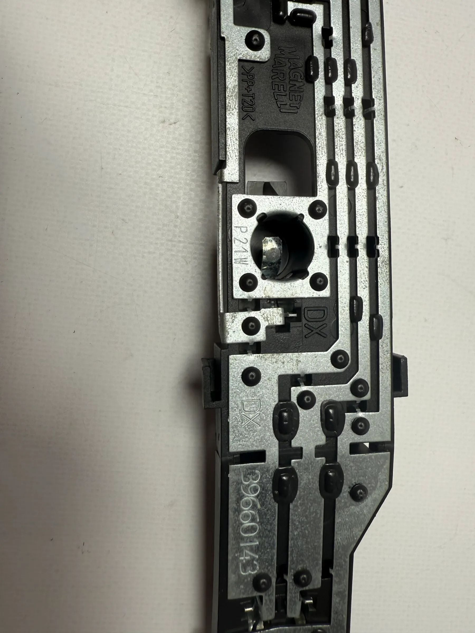 อะไหล่แท้ FIAT Seicento 187 โคมไฟท้ายขวา หมายเลข 39660143