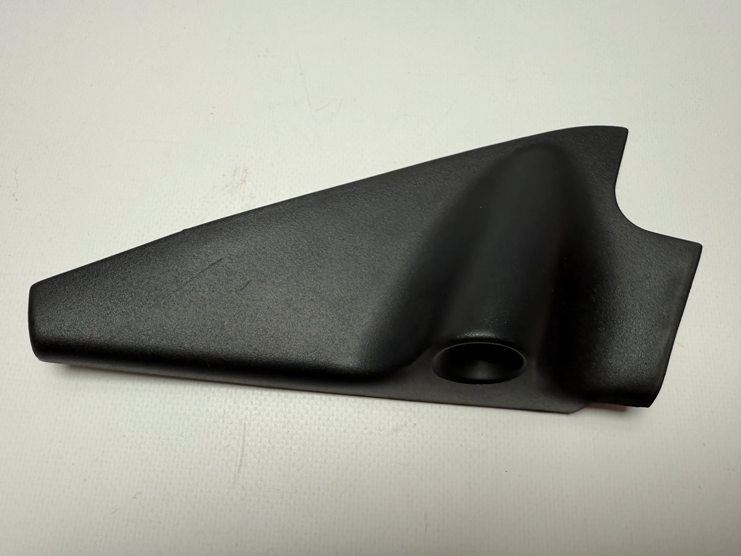 Oryginalna osłona lustra wewnętrznego Peugeot 106 lewa 9610363277