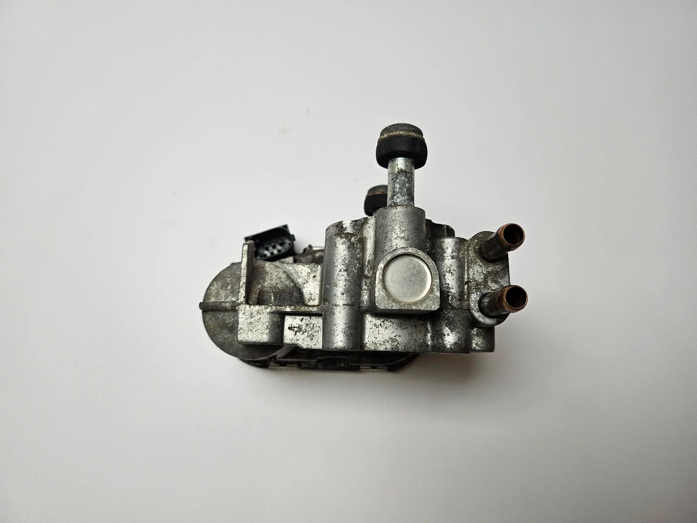 Opel Corsa C 1.0 12V 1.2 16V Z10XE Z12XE papillon des gaz régulateur de ralenti 9157512 -