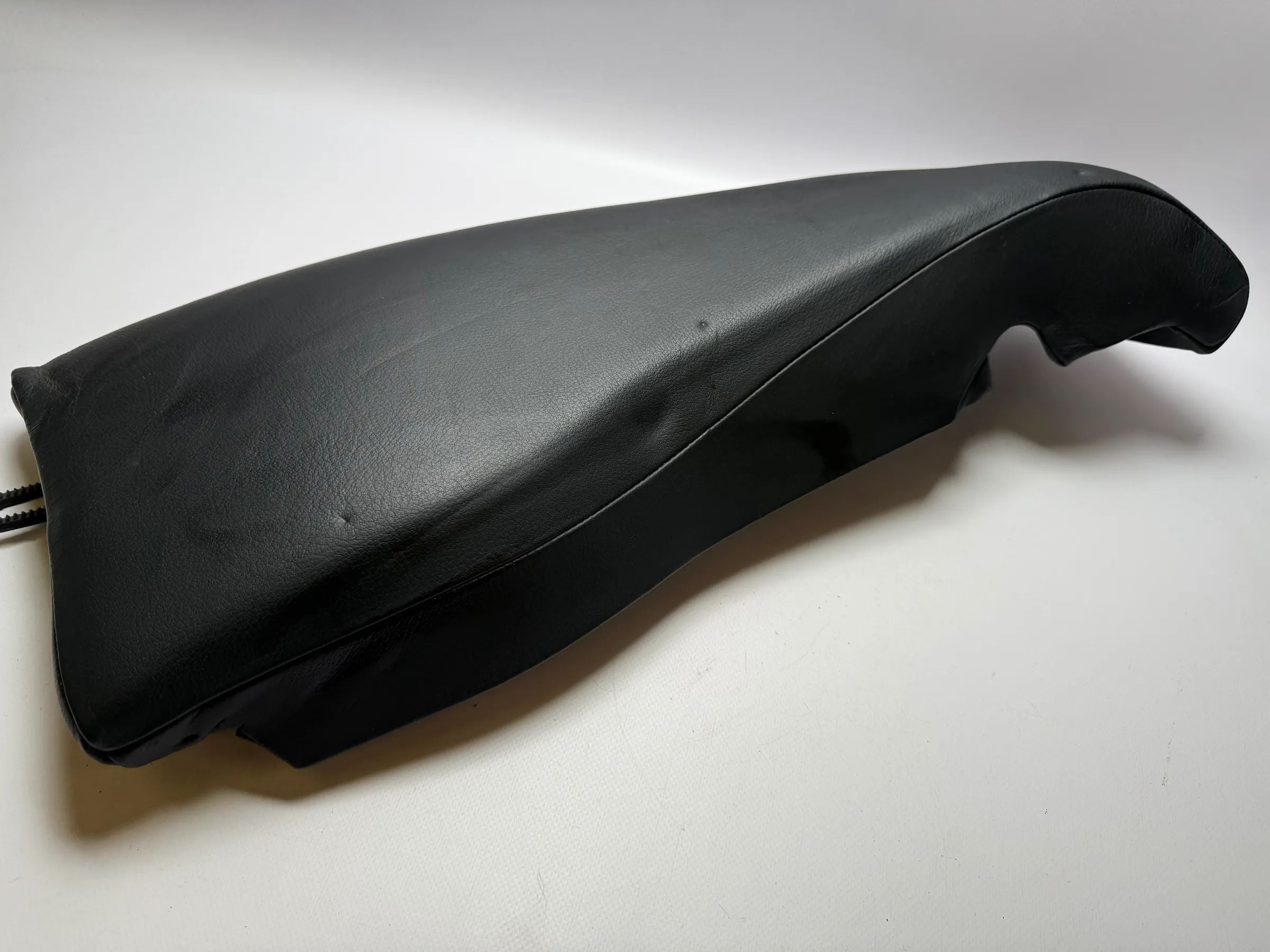 Orijinal BMW E 36 Kompakt Yan Yastık Gerçek Siyah Deri 8189860 / 807115