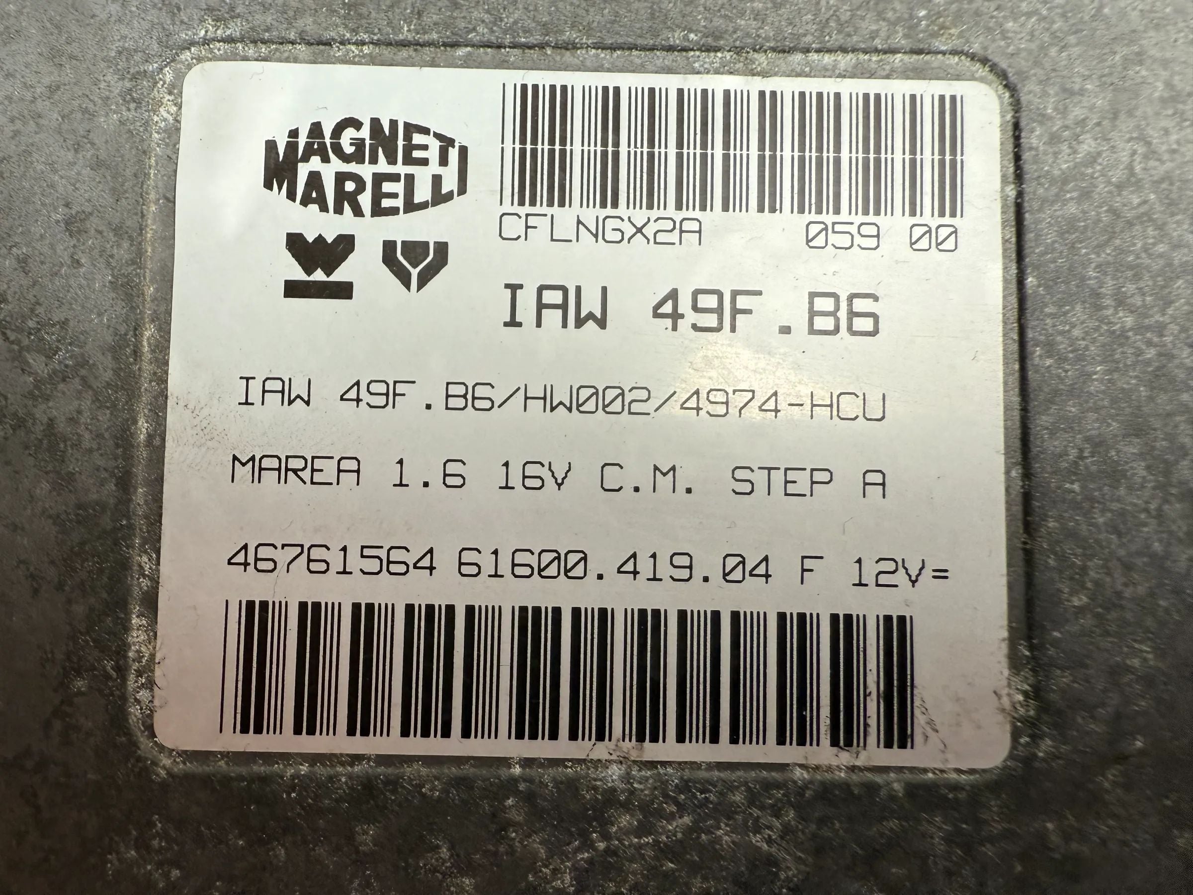 Oryginalna jednostka sterująca silnika Fiat Marea 185 1.6 16V 103KM 46761564 IAW 49F.B6